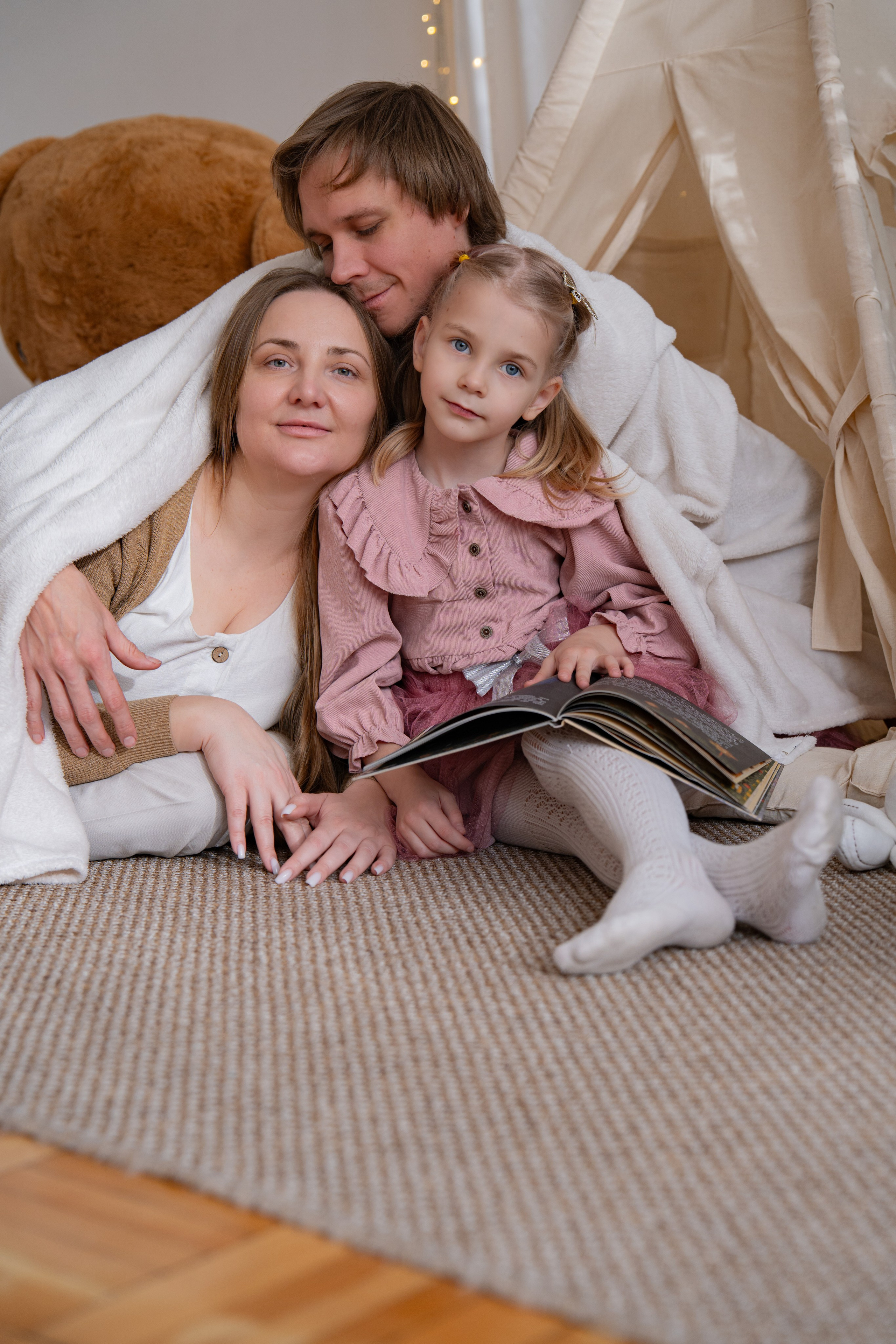 Новогодняя съемка Галя+Джон+Ладушка. Фотограф в Ростове-на-Дону Елизаваета Маковей