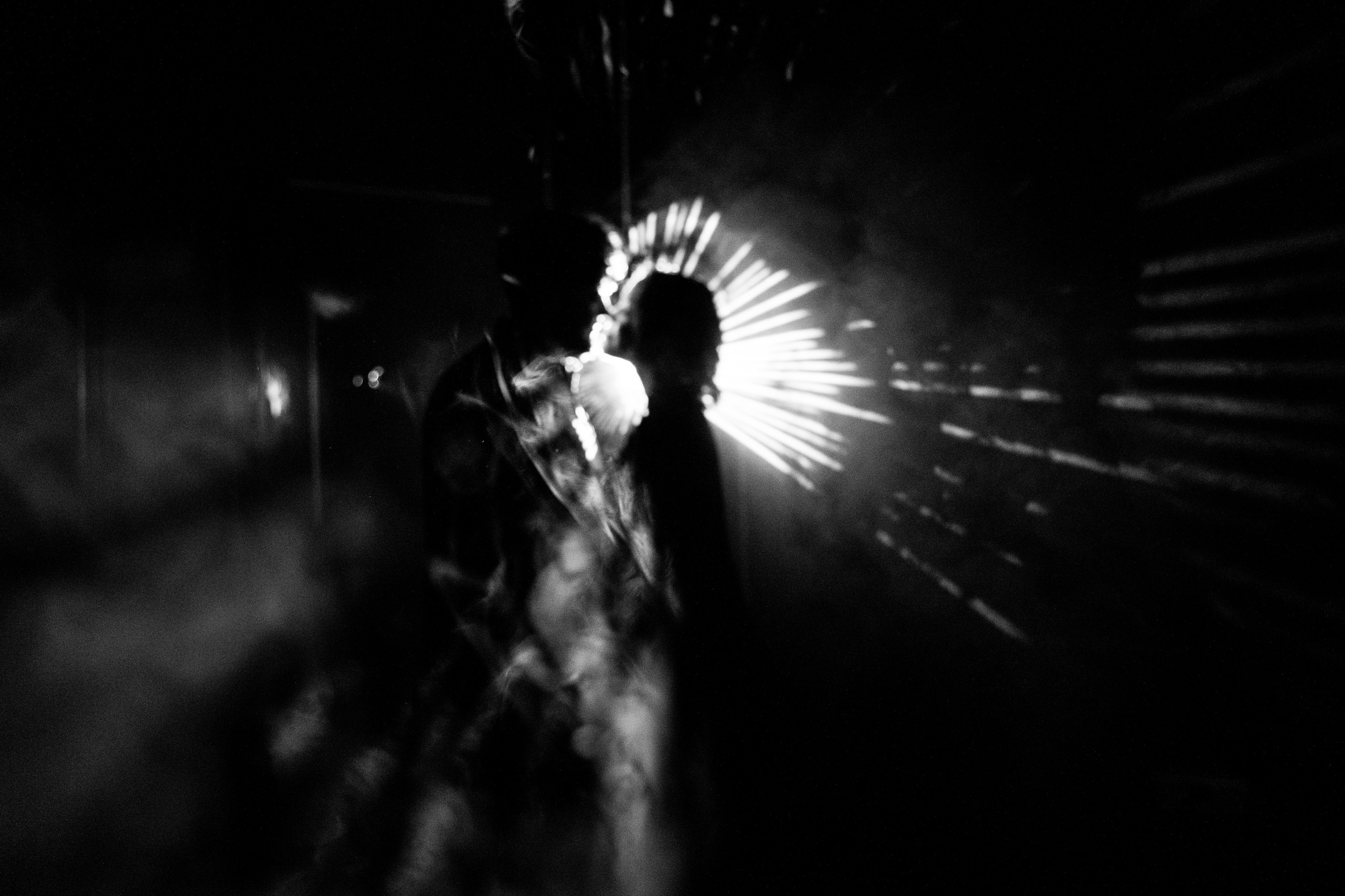 Love story «In total darkness». Свадебные фотограф и видеограф Наталья и Анатолий Новиковы СПб