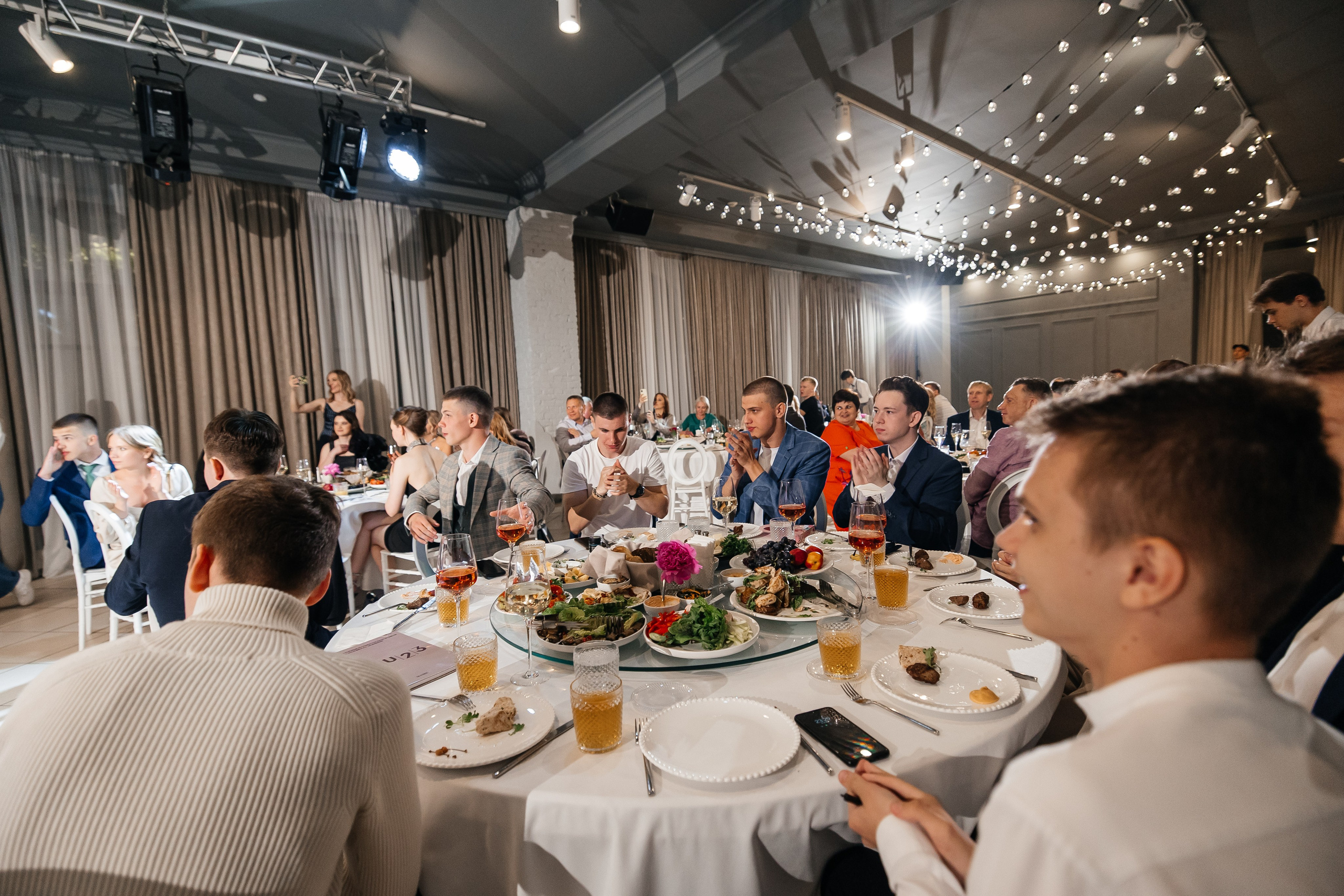 2023-06-23 Выпускной МБОУ СОШ № 10. Фотограф в Красноярске