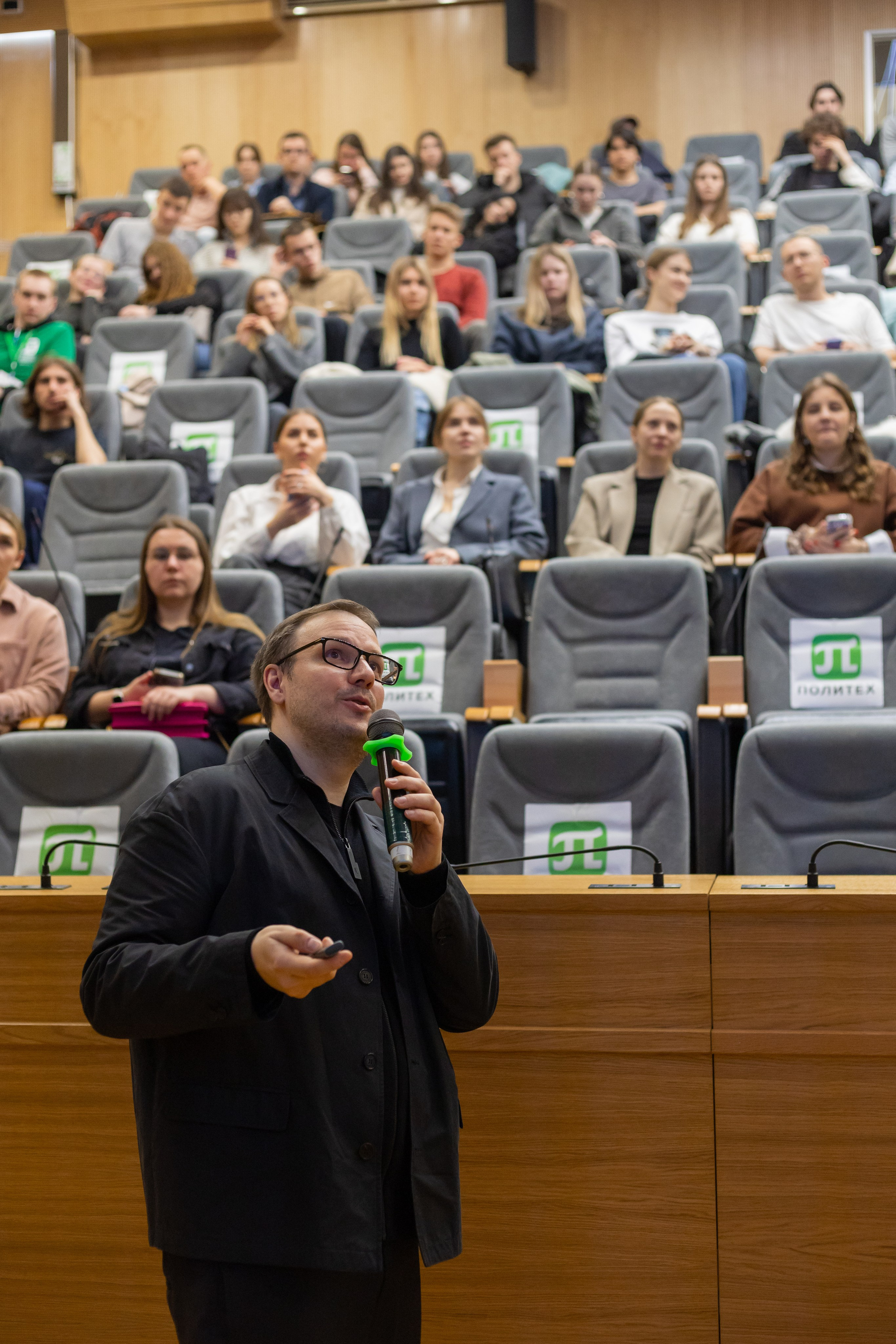 «АРЕХ. РетроПерспектива». Лекция Сергея Сенкевича в Политехе. Евгений Матвеев — фотограф в Санкт-Петербурге