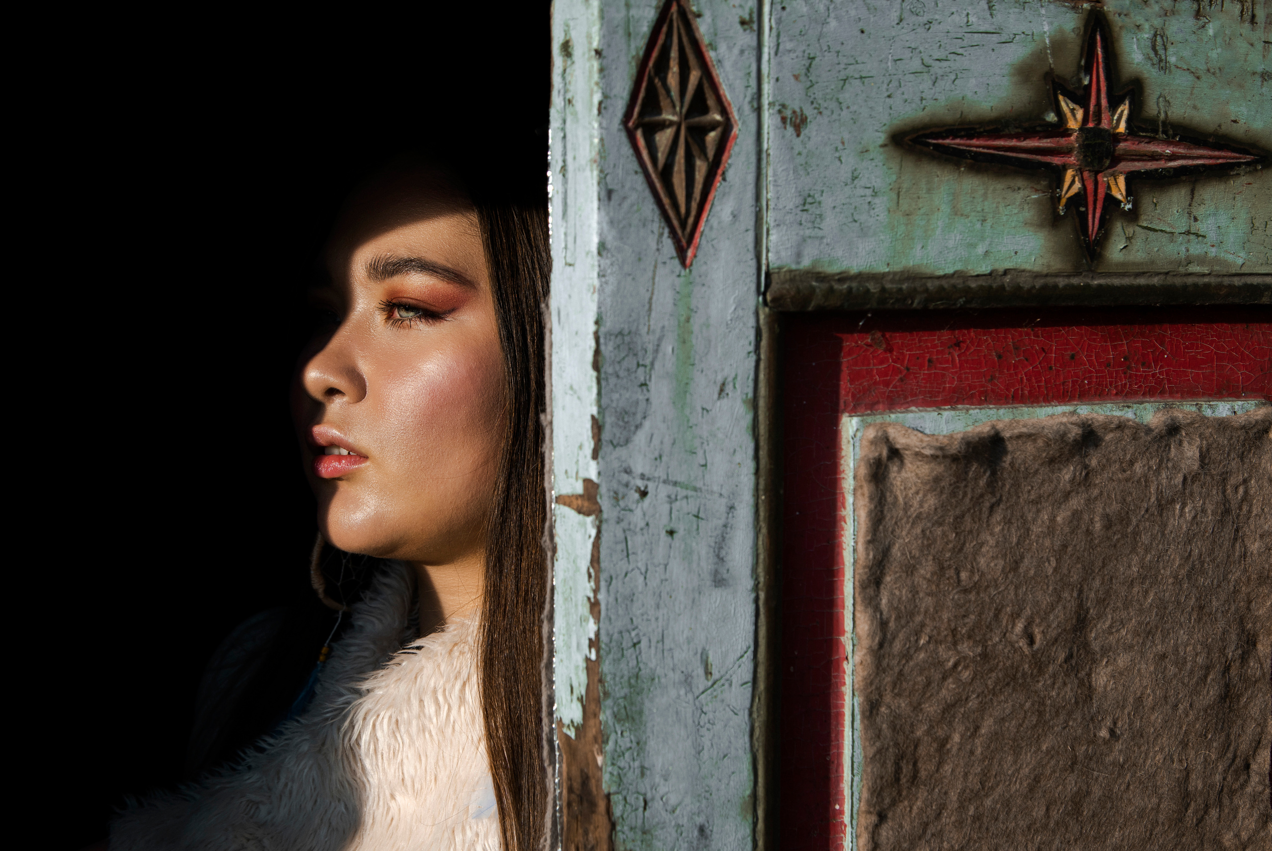 Женский портрет, в студии и дома Сергиев Посад. Фотограф Марина Побединская