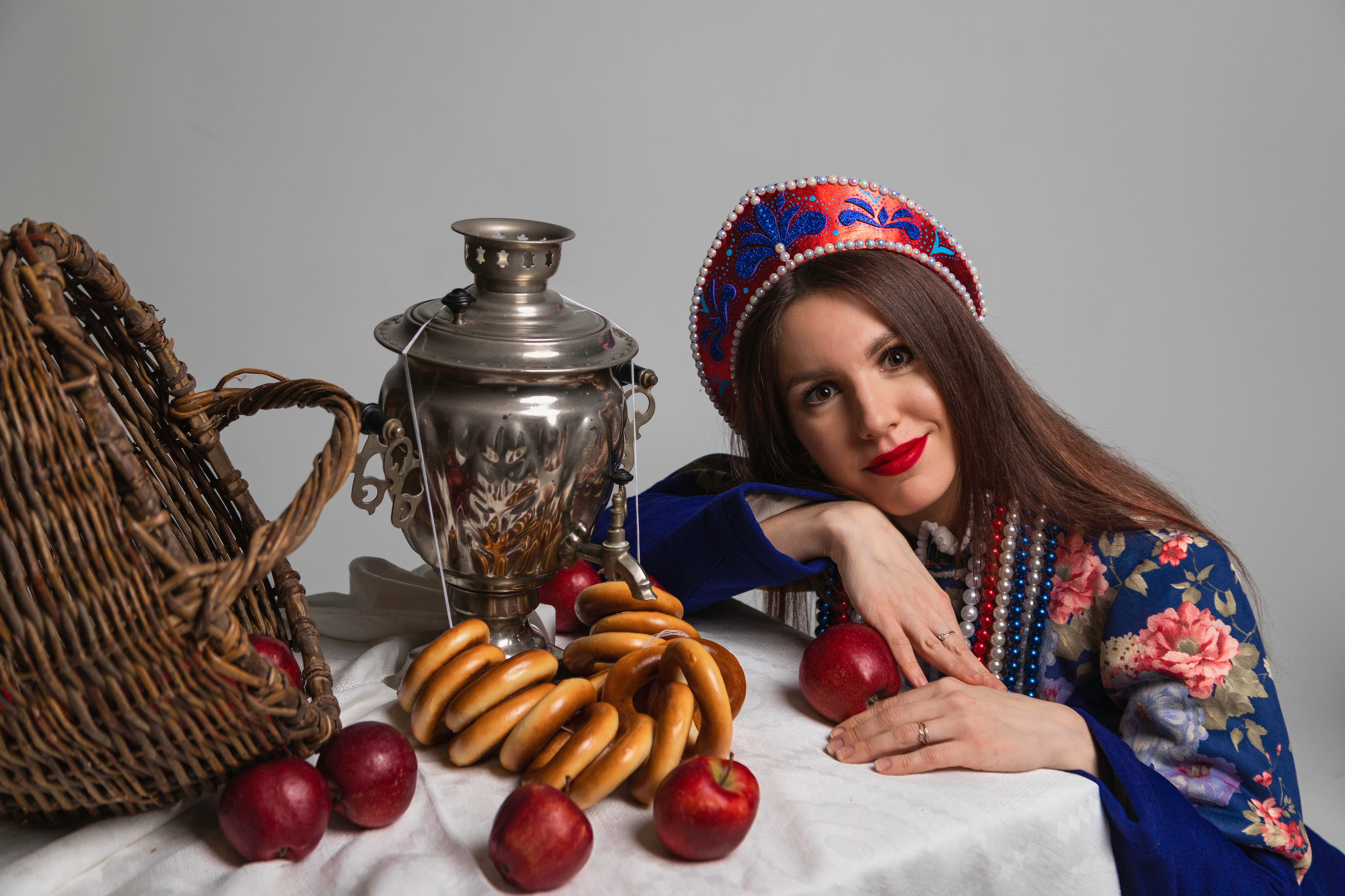 Женский портрет, в студии и дома Сергиев Посад. Фотограф Марина Побединская