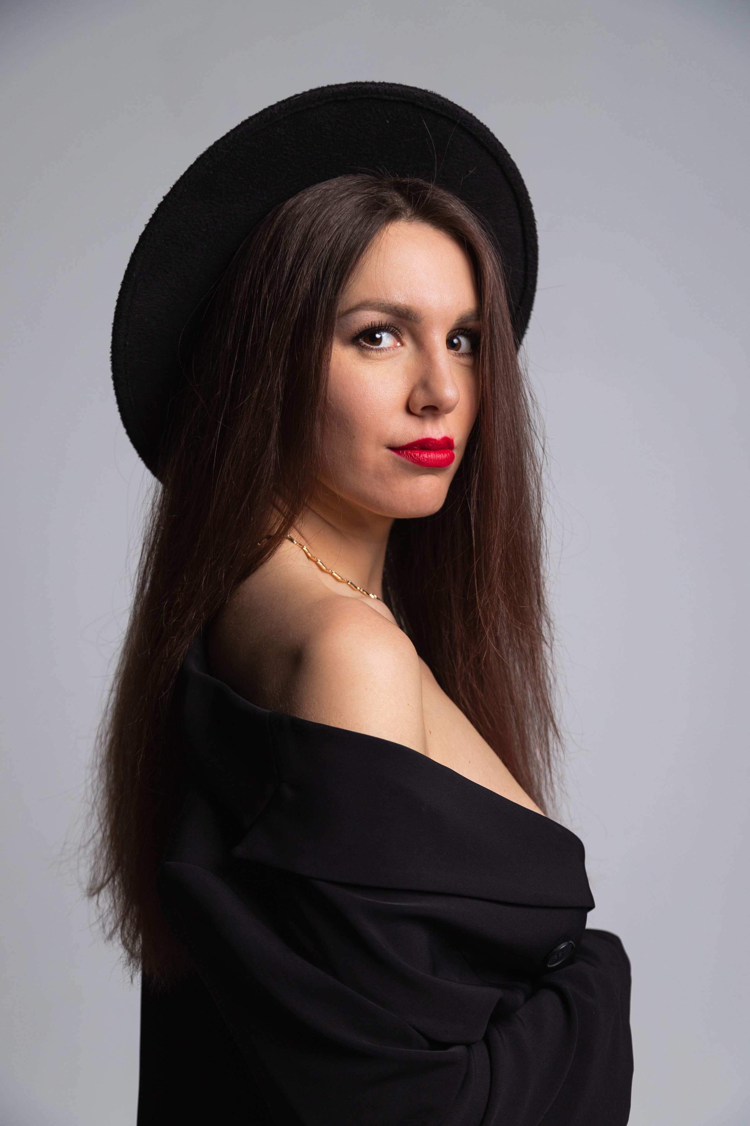 Женский портрет, в студии и дома Сергиев Посад. Фотограф Марина Побединская