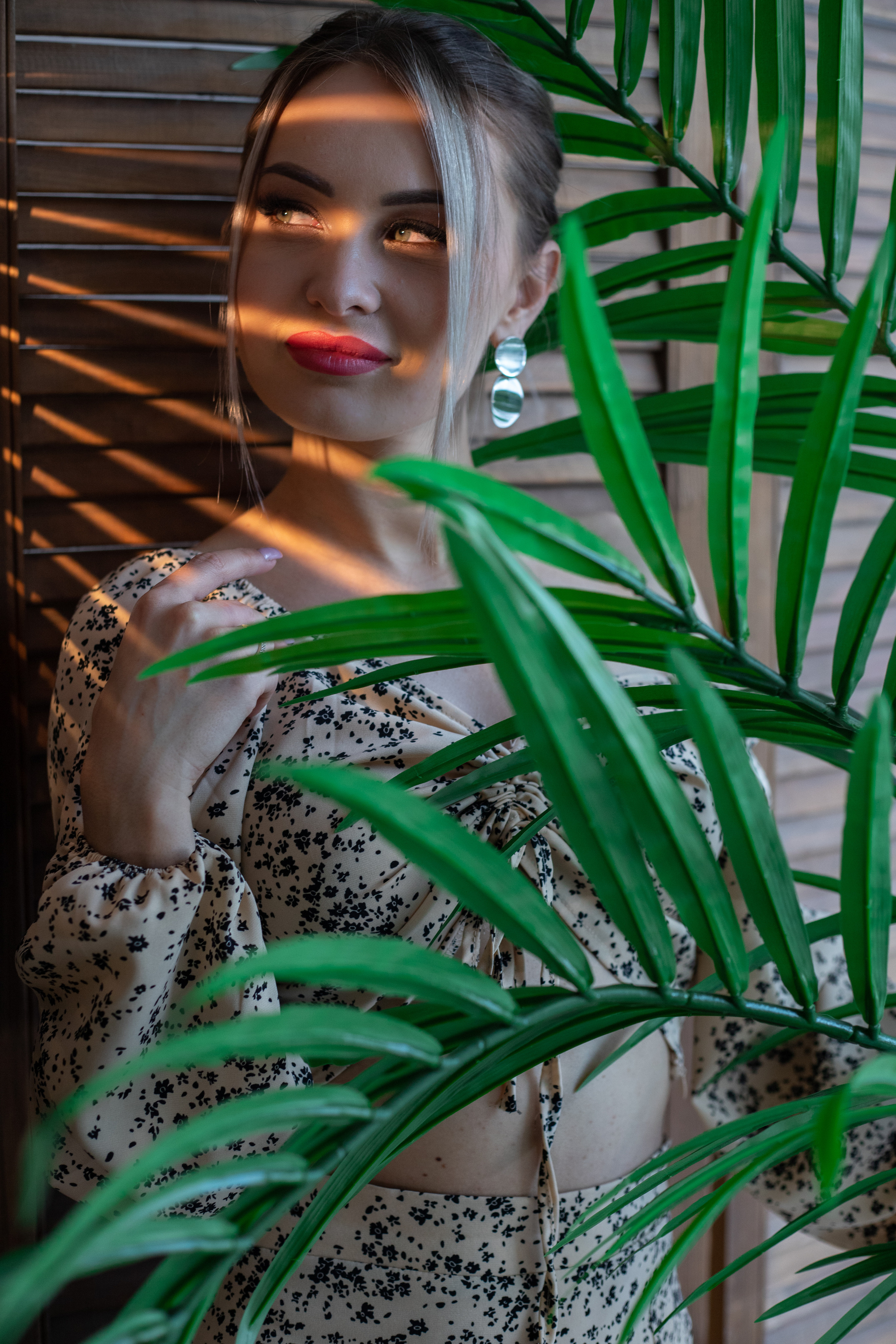 Женский портрет, в студии и дома Сергиев Посад. Фотограф Марина Побединская