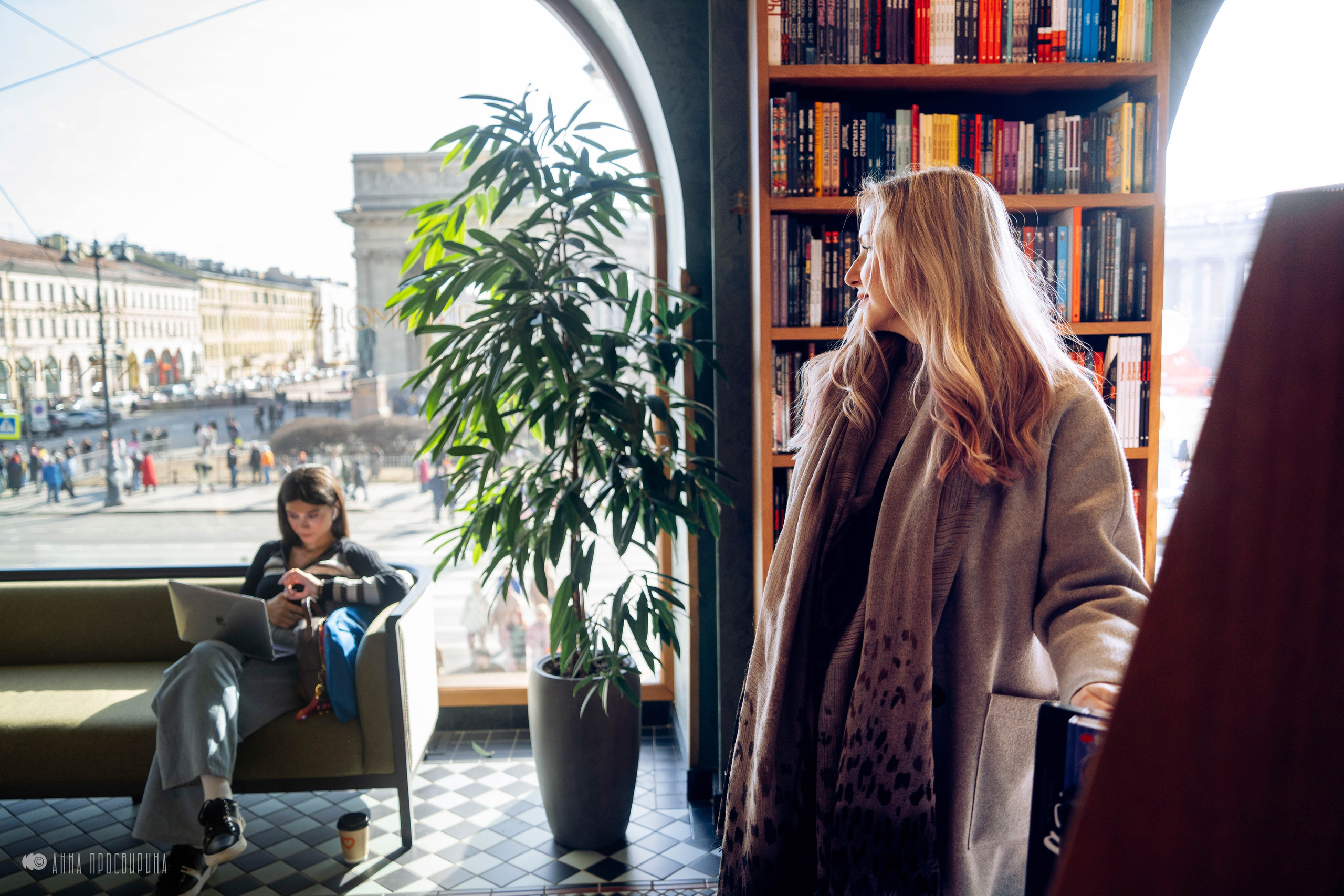 Прогулочная туристическая фотосессия. Ваш фотограф в Санкт-Петербурге Анна Просвирина