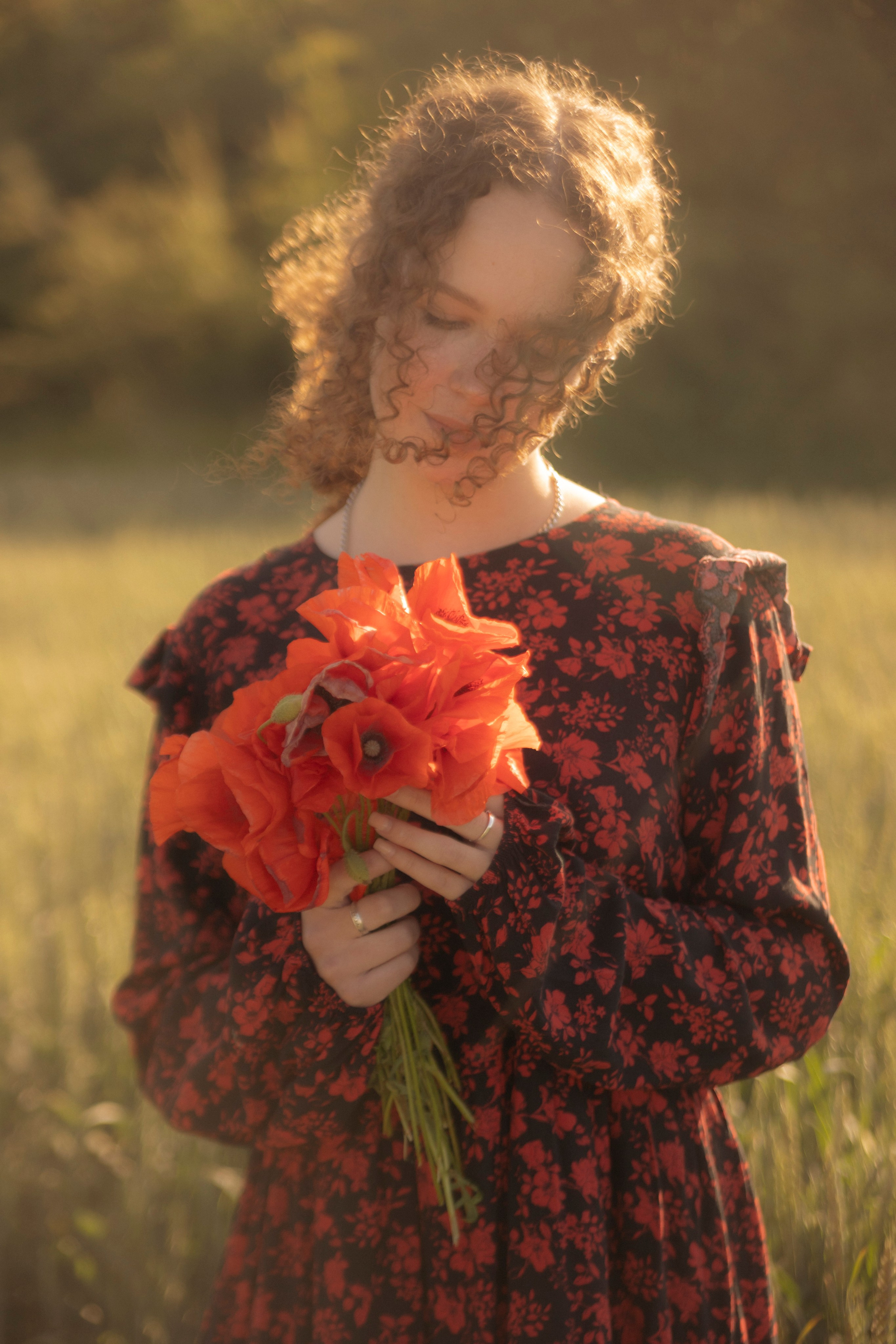 В Маках. Портретный фотограф в Калининграде Алеся Раух