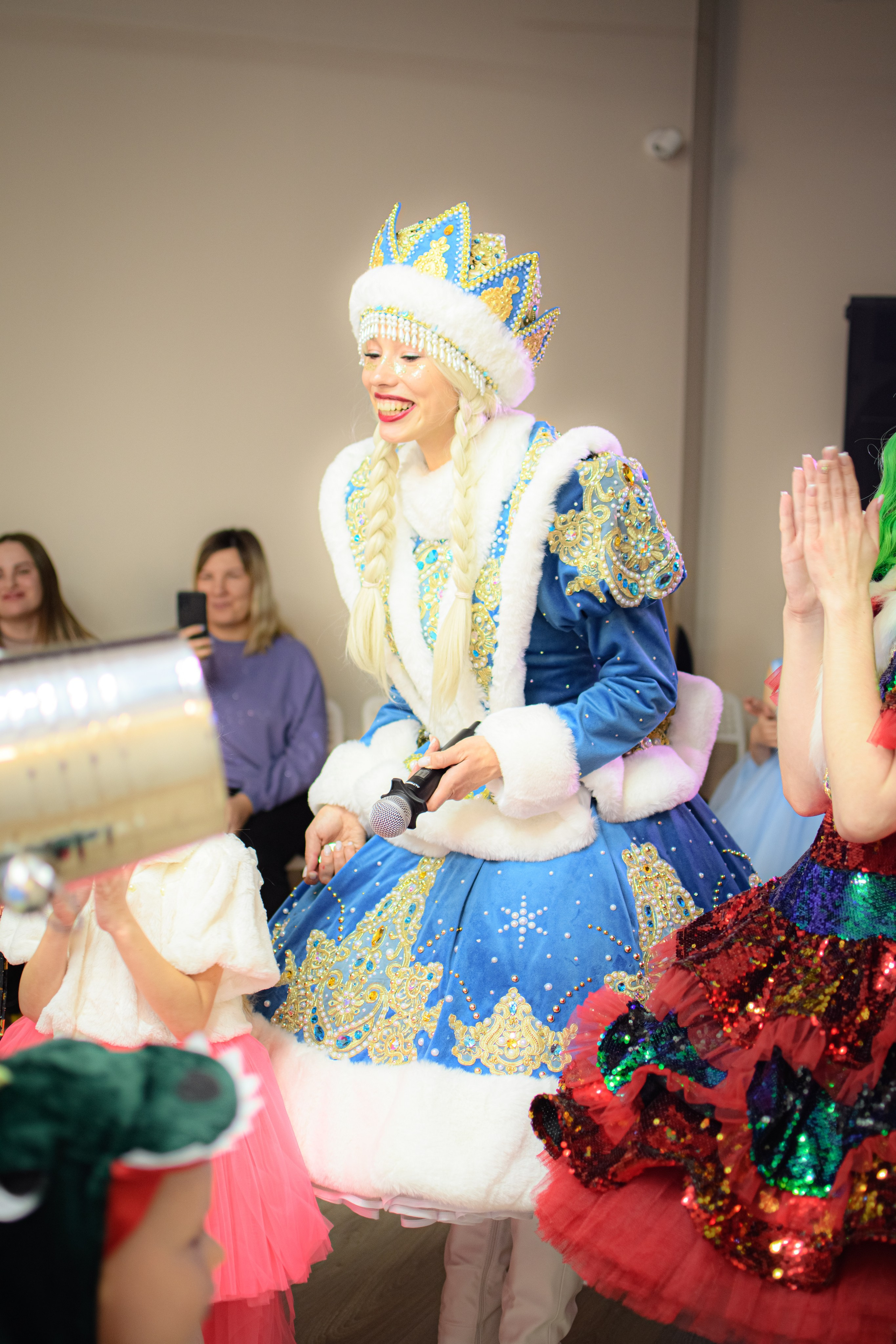 HAPPY NEW YEAR. Photokarish