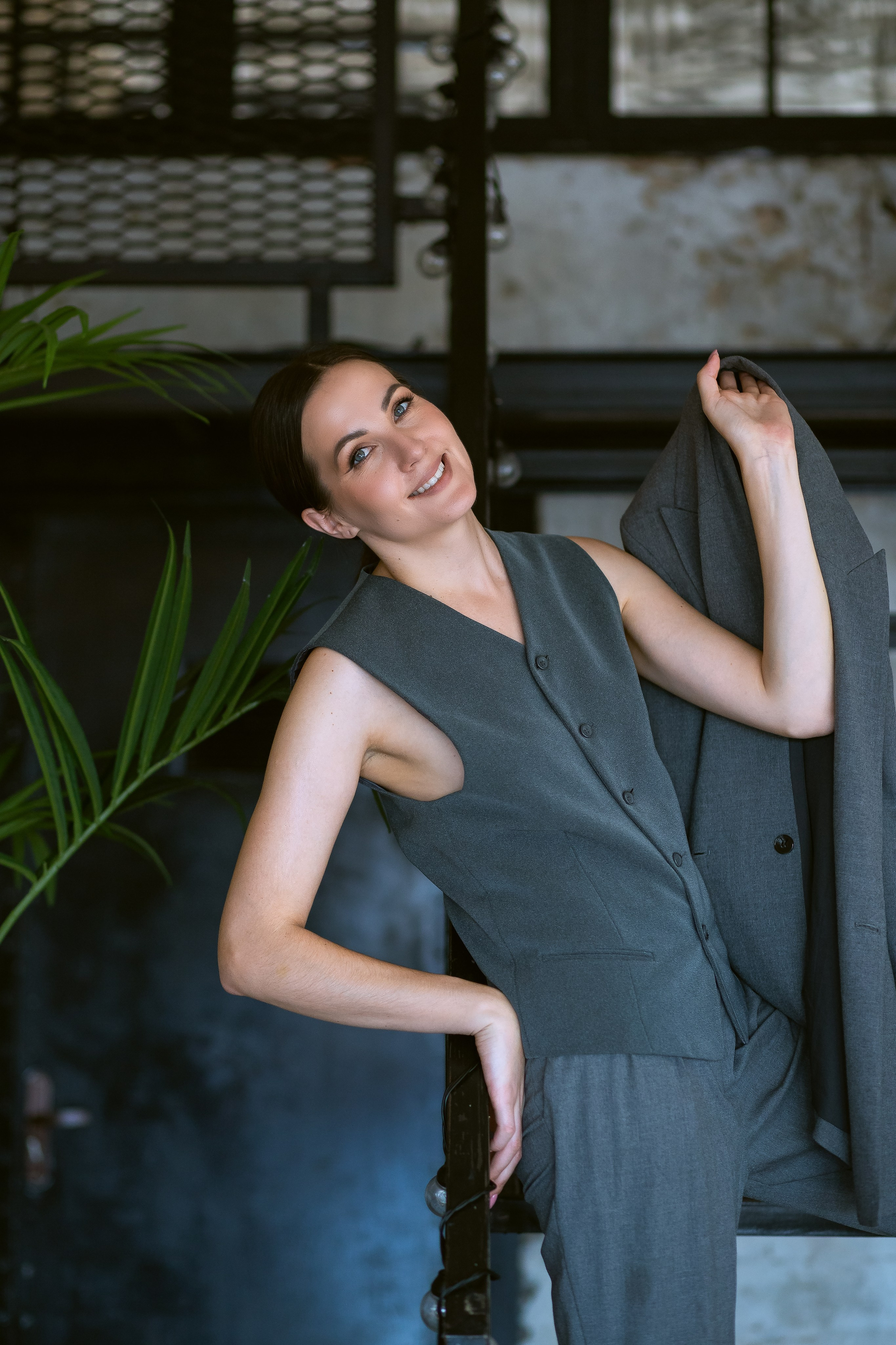 Деловой женский портрет в студии. Семейный фотограф в Москве Влада Лунина