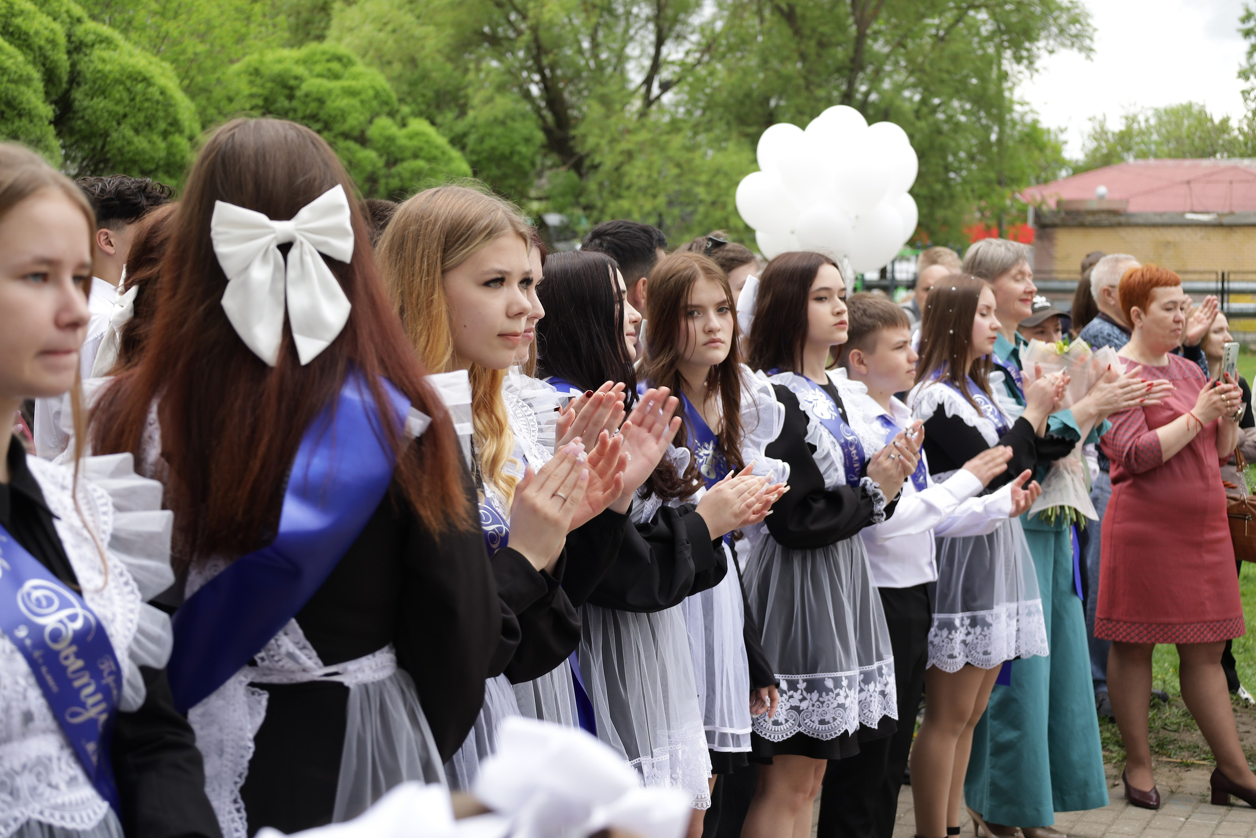 Последний звонок. Фотограф Надршина Лилия