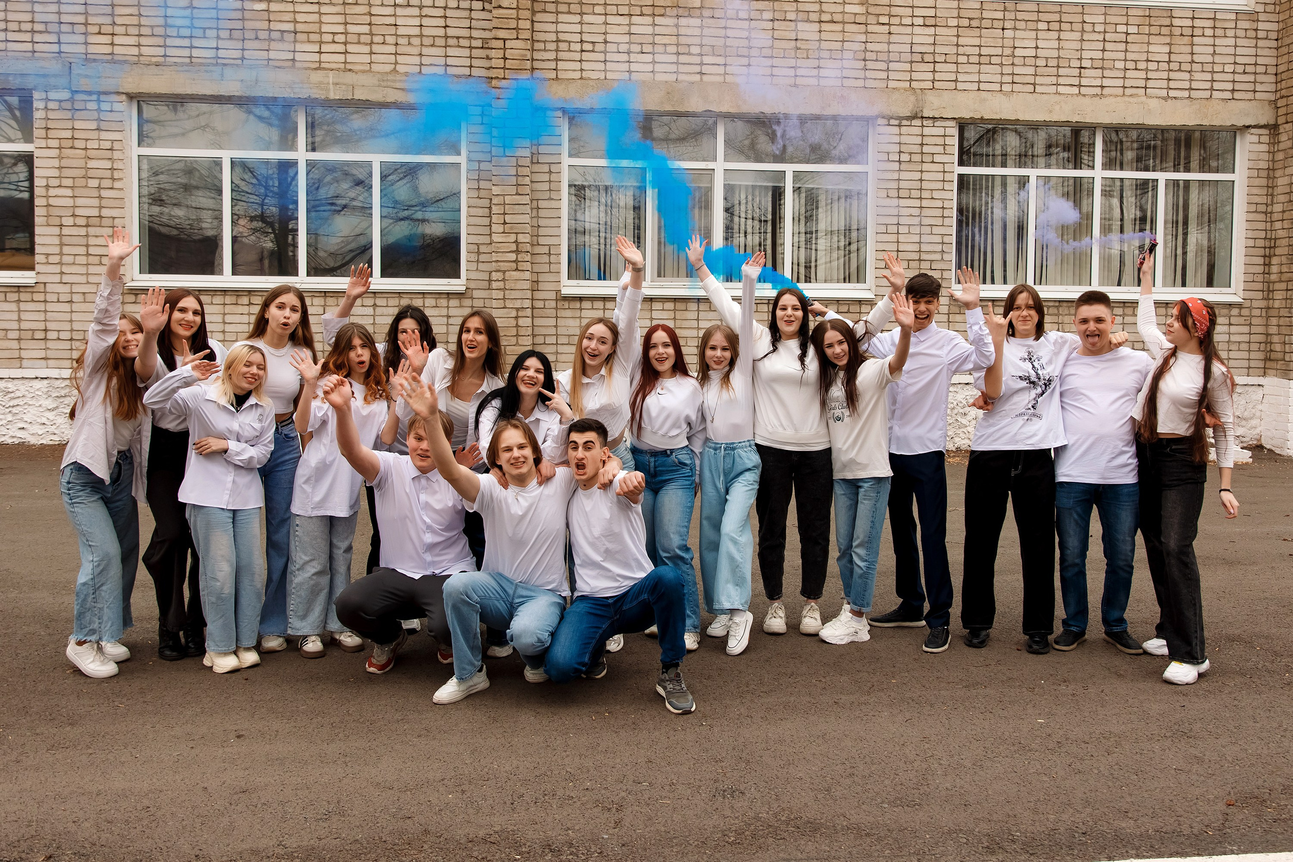 11 класс с. Барабаш. Фотограф Любовь Корниенко, Примоский край