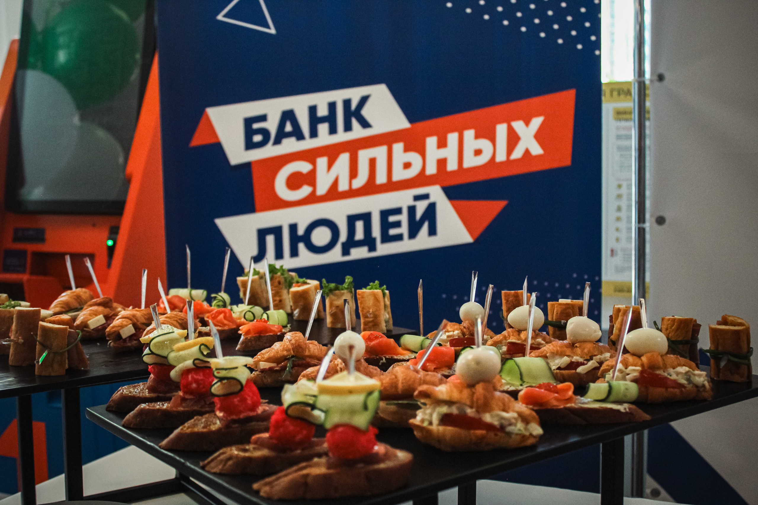 Сбер. Бизнес-завтрак. Илья Чемис — Фотограф в Мариуполе