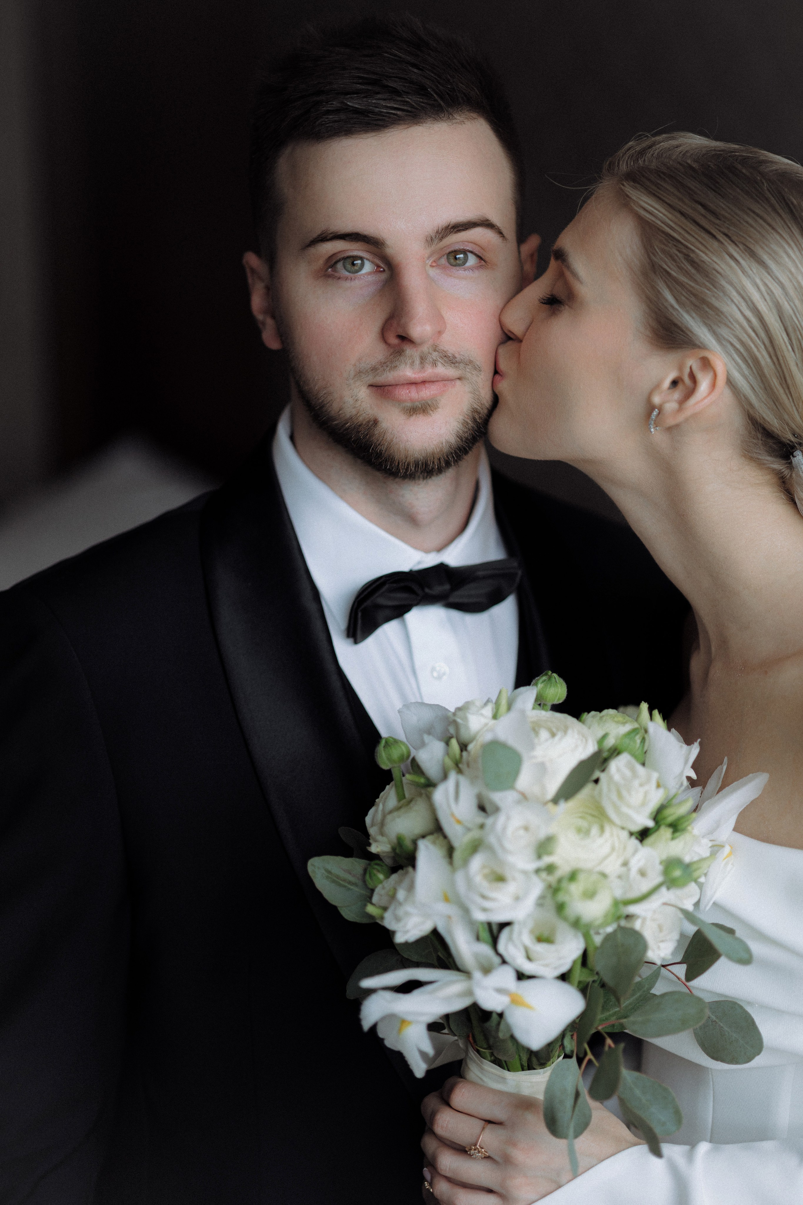 Свадебная фотосессия на стадионе Спартак. Свадебный фотограф в Москве. свадебная фотосессия Москва. Фотограф в Москве Валерия Рожкова