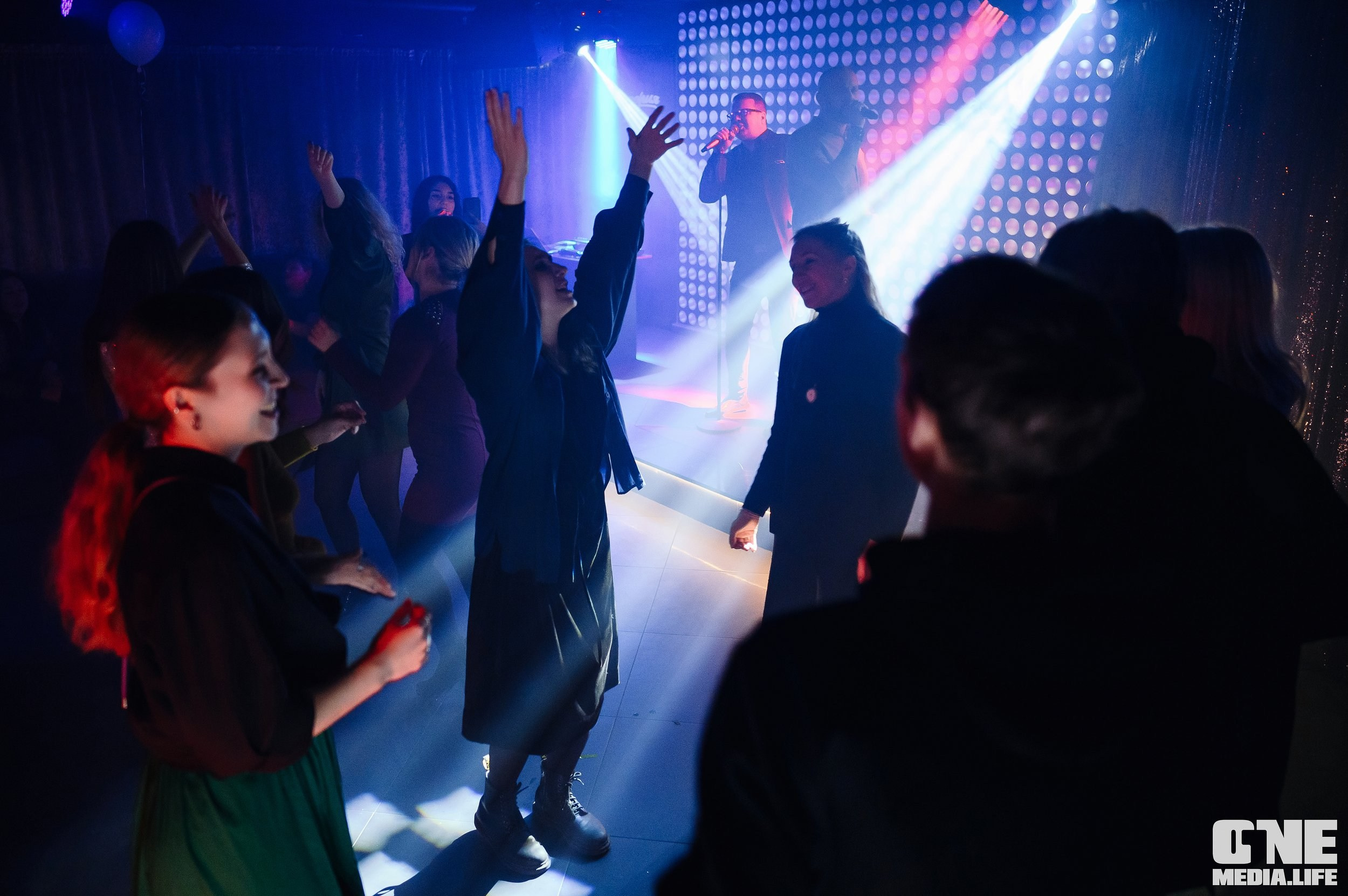 Фоторепортаж из караоке-клуба Эйфория. One Media Life: фоторепортажи, фотоотчеты с мероприятий и заведений