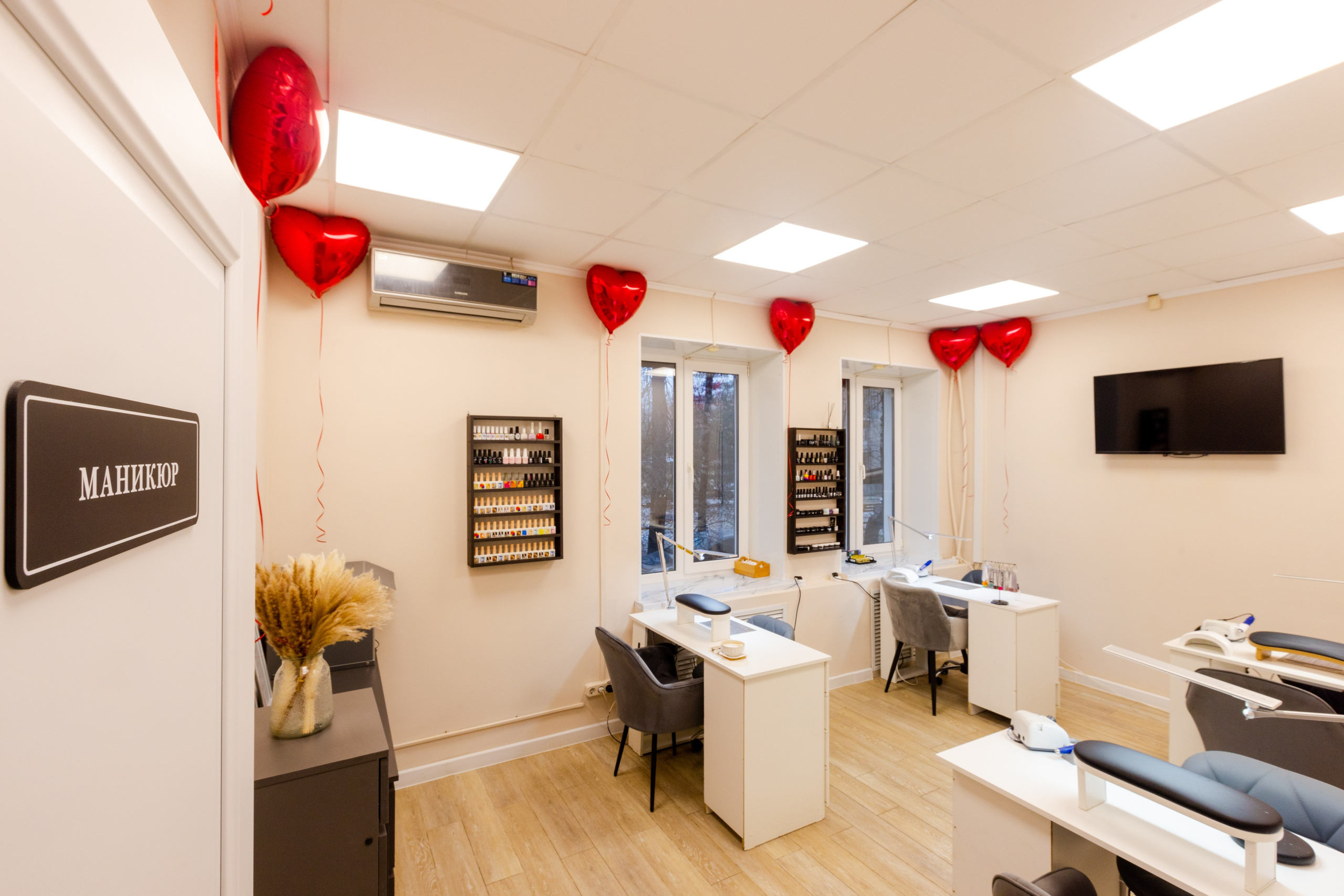 Место маникюра. Фотограф в Туле Крупский АнДРей. Фотостудия «КАДР71» в Туле