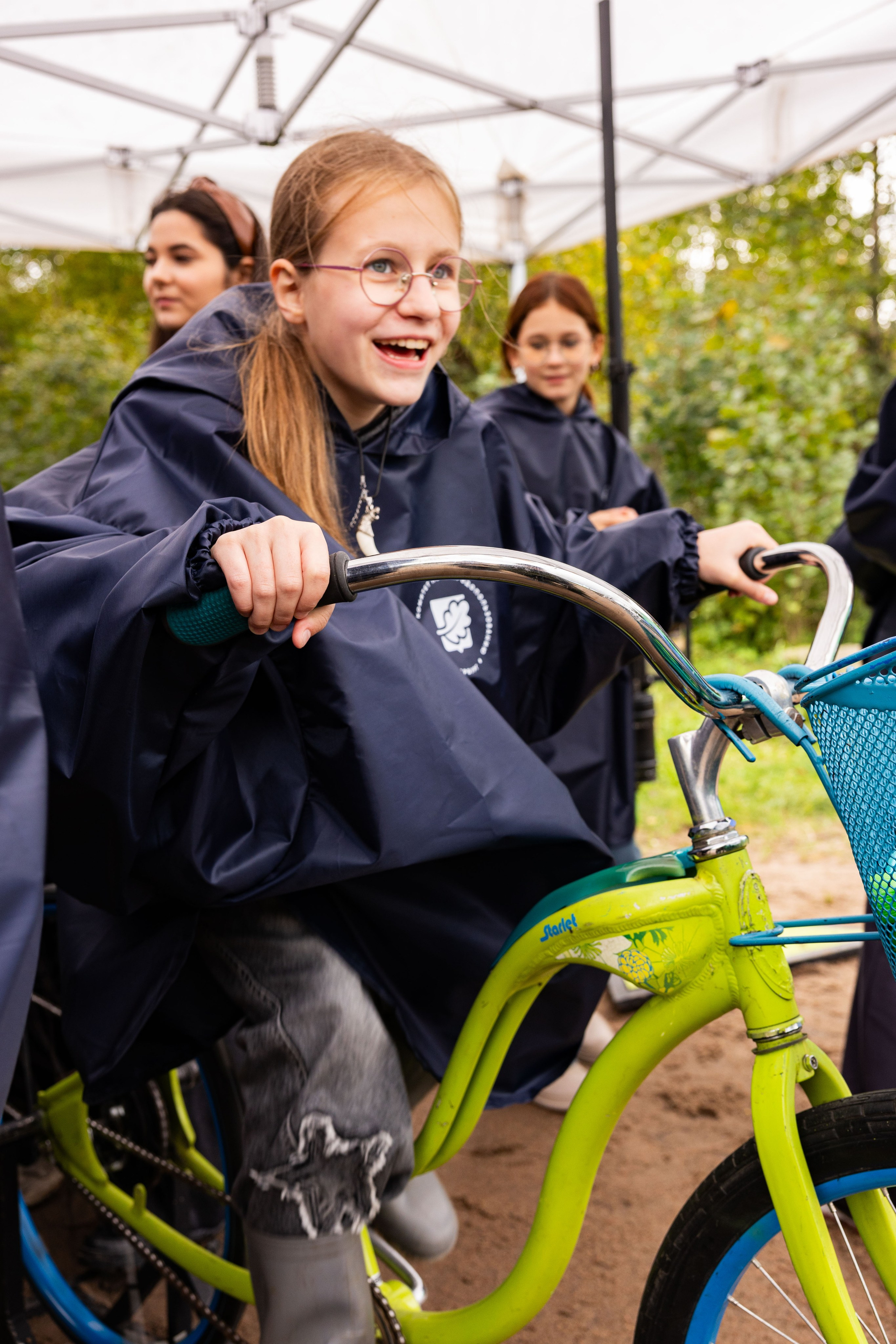 Зеленый пластик. Западный Котлин. Фотограф/видеограф в Санкт-Петербурге Динара Гольдина