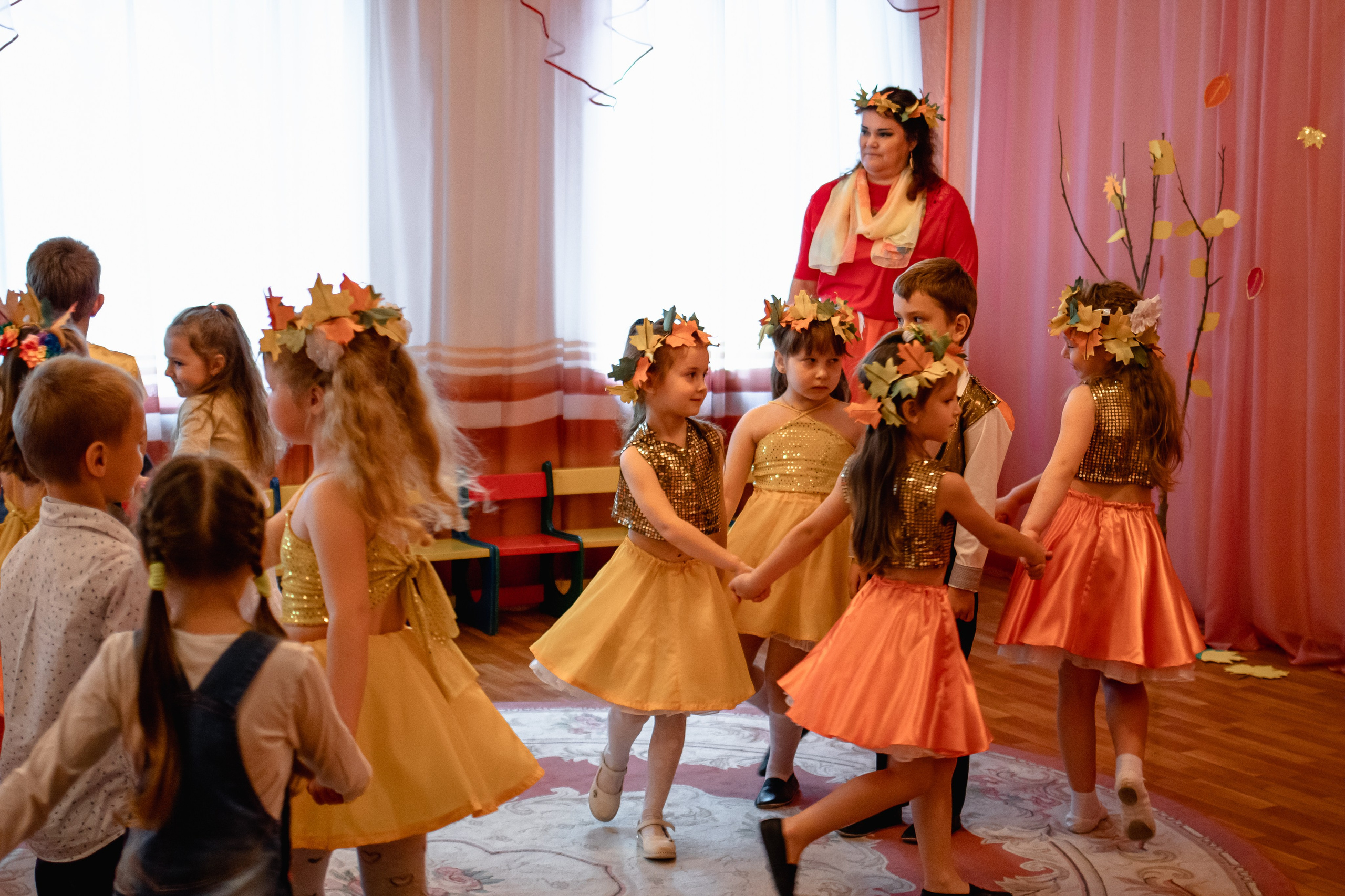 Осенний праздник в детском саду. Маргарита. Семейный фотограф в Минске Приболовец Светлана