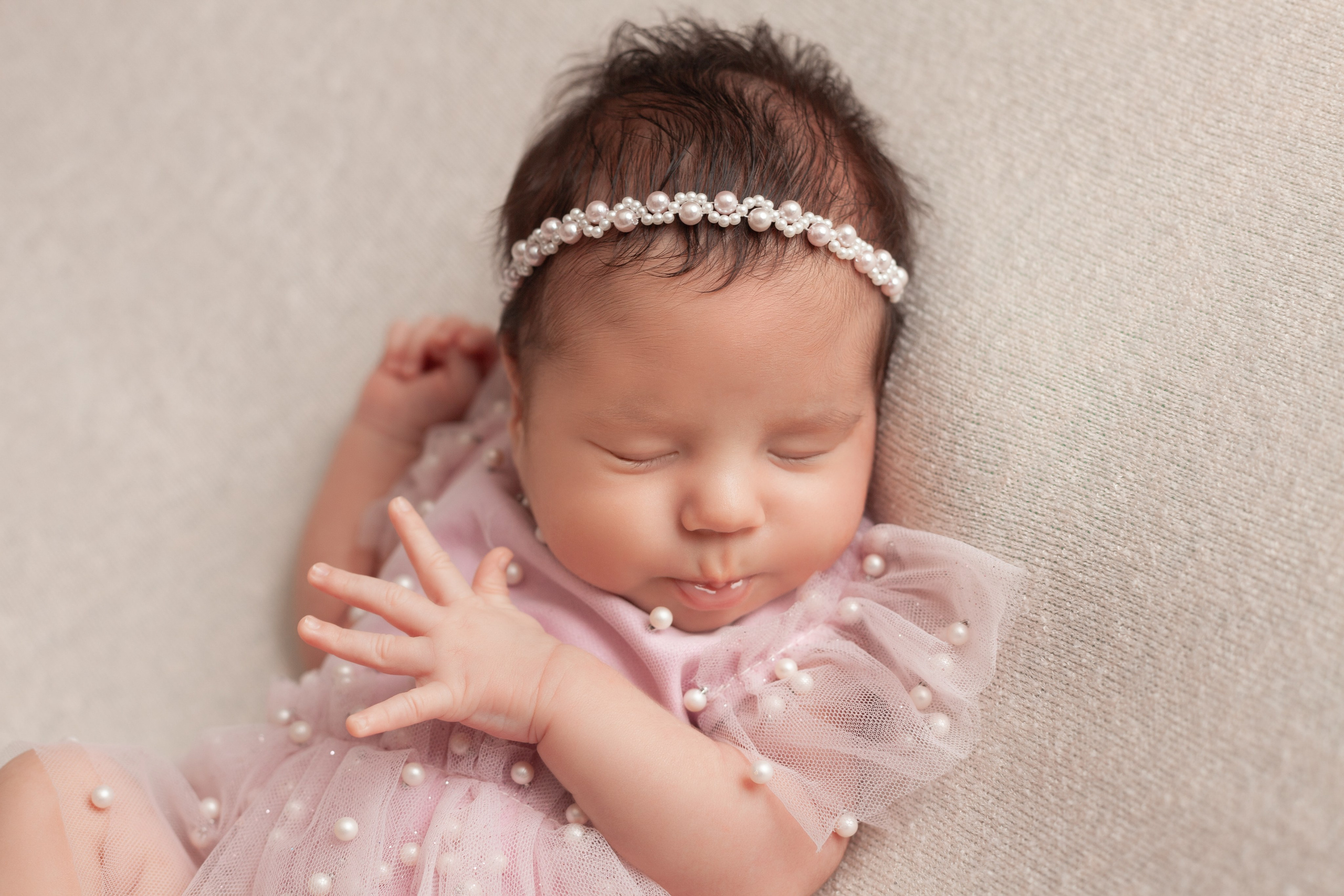 PH @newborn_flower. Retoucher Aleksmokh