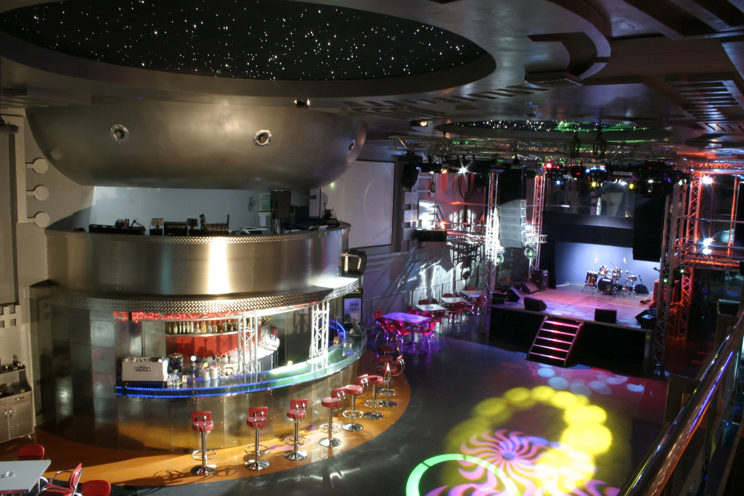 Архив. Развлекательный комплекс «Подмосковье» г. Подольск 2006. Александр Липатов архитектурный дизайн