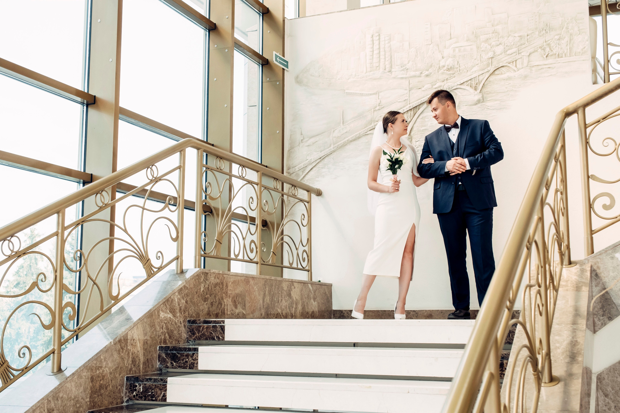 Свадебная прогулка в городе. Фотограф в Иркутске Анна Мирошникова