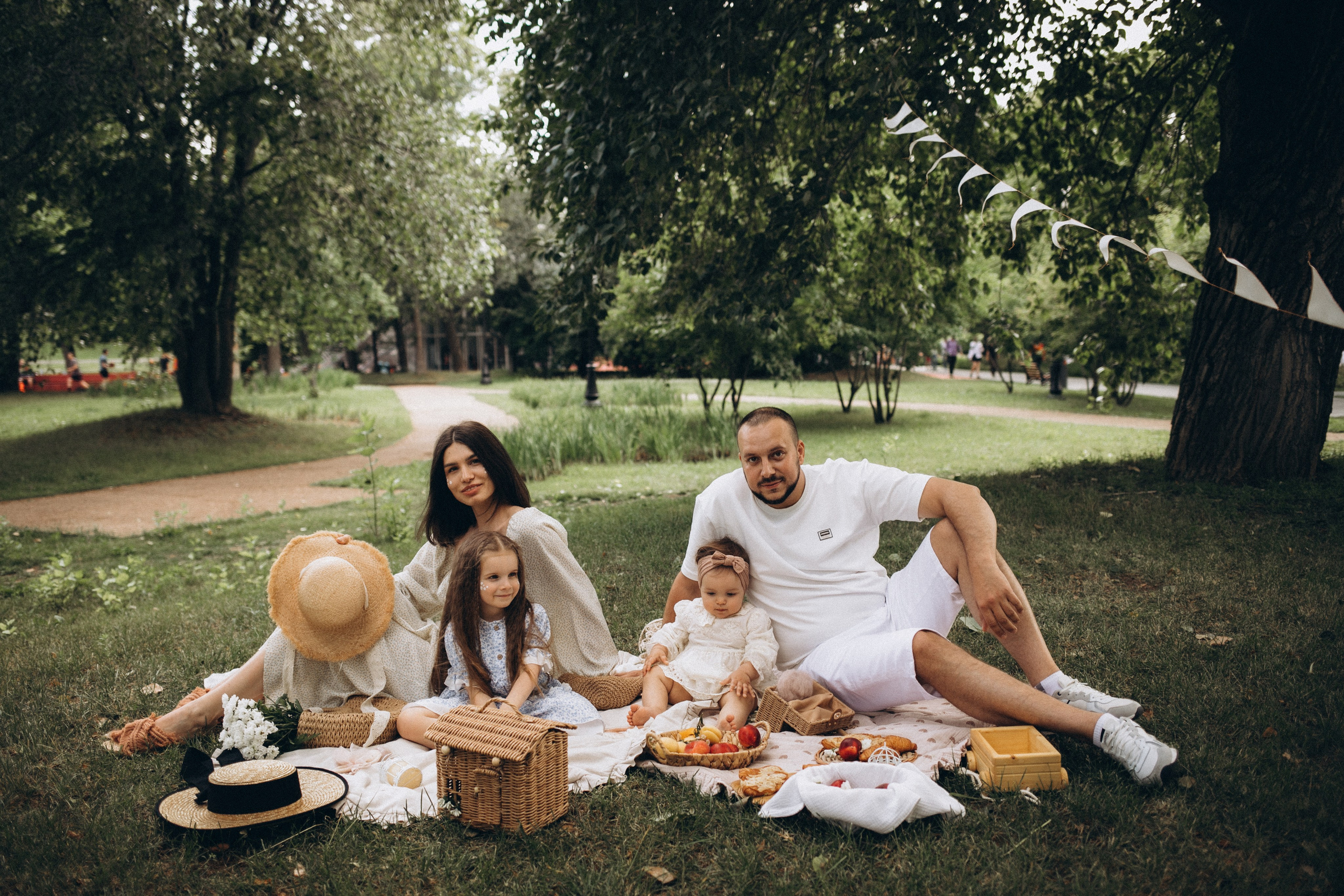 Летний семейный пикник на природе. Семейный и свадебный фотограф Анна Кожокарь