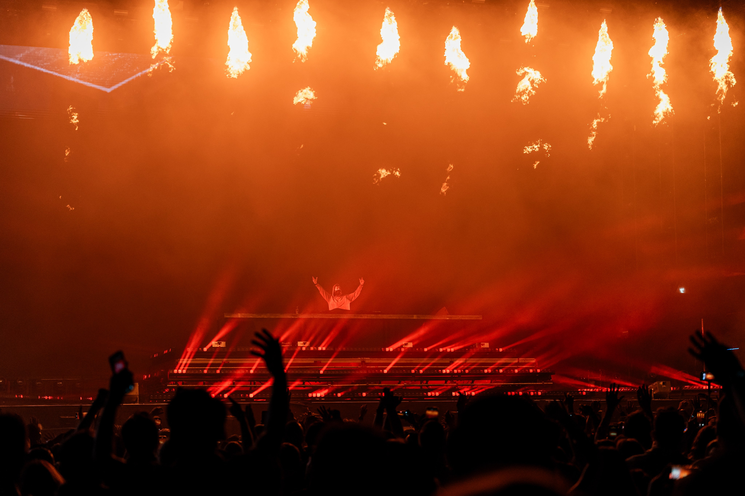 Alan Walker. Магия музыки в кадре: Концертная Фотография