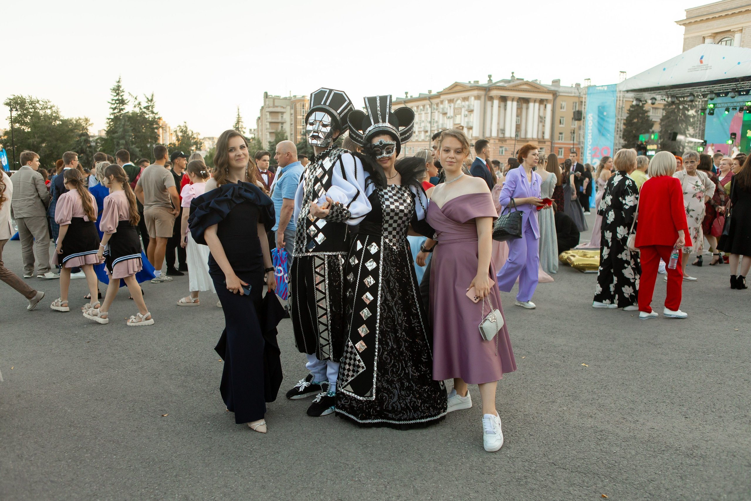 Выпускной Гимназия 12 2024 г. Свадебный и портретный Фотограф в Липецке Дмитрий Котюков