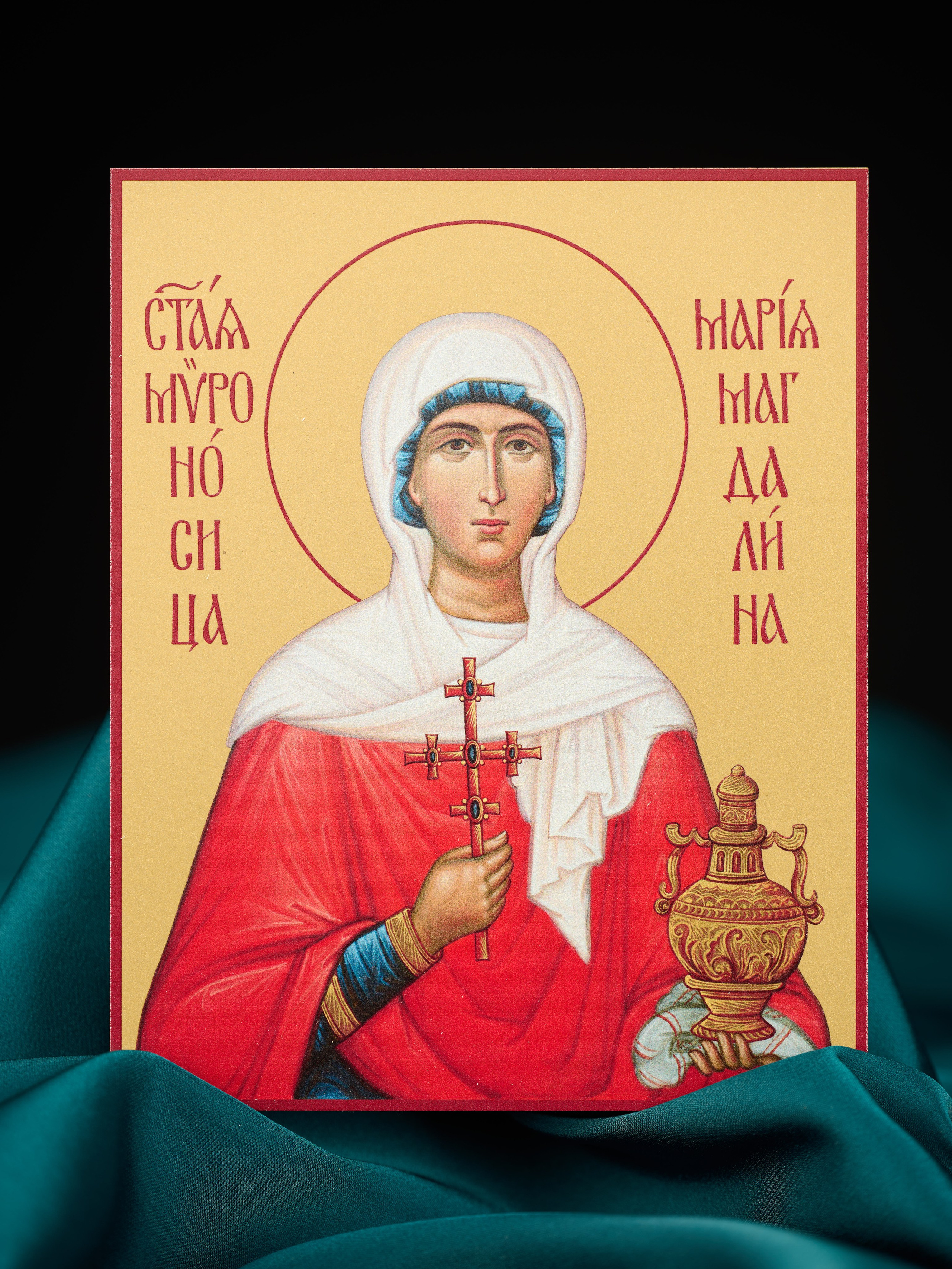 Иконы на досках