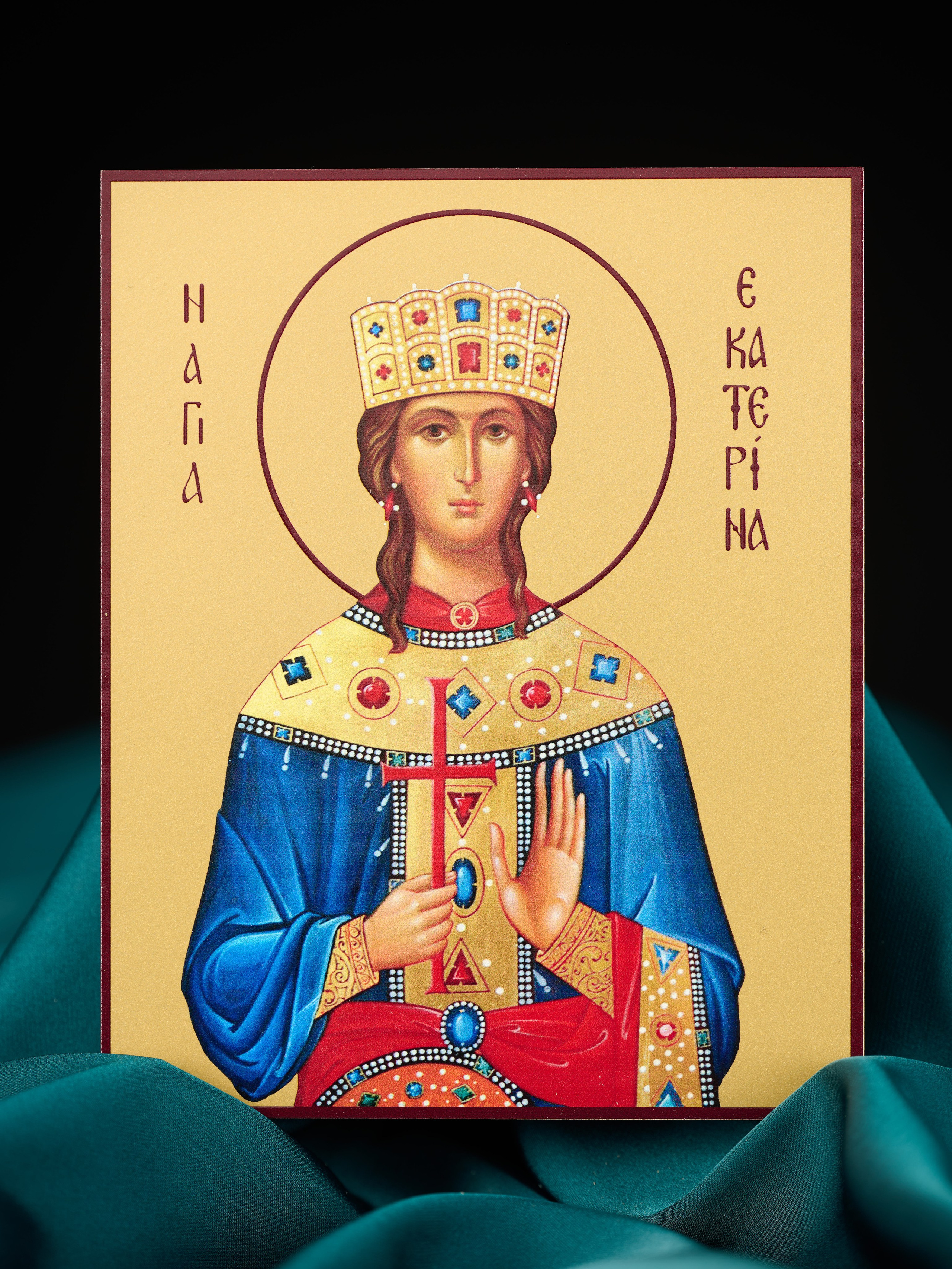 Иконы на досках