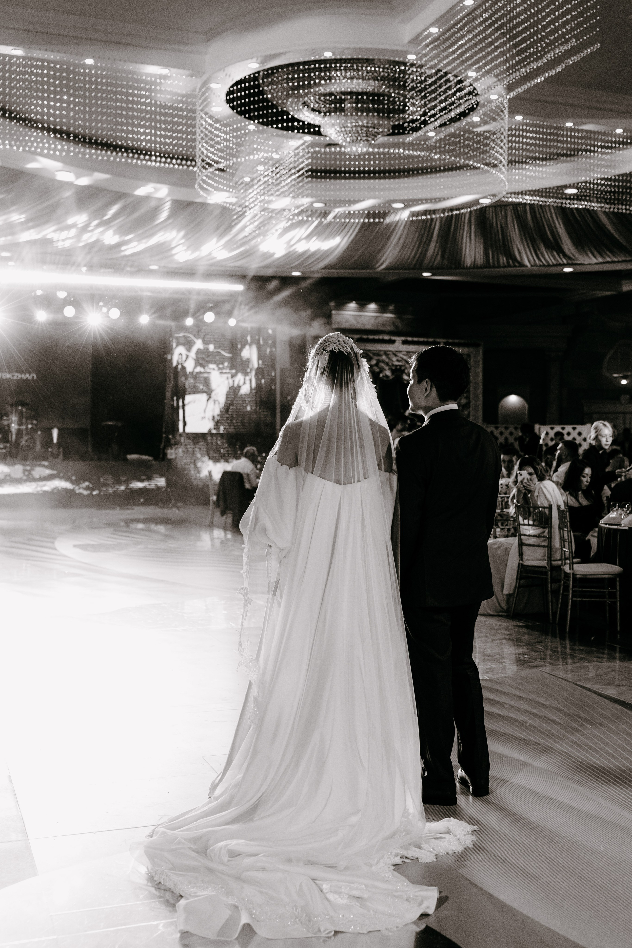 ФОТОГАЛЕРЕЯ. Ведущий мероприятии в Астане Акылбеков Алмас