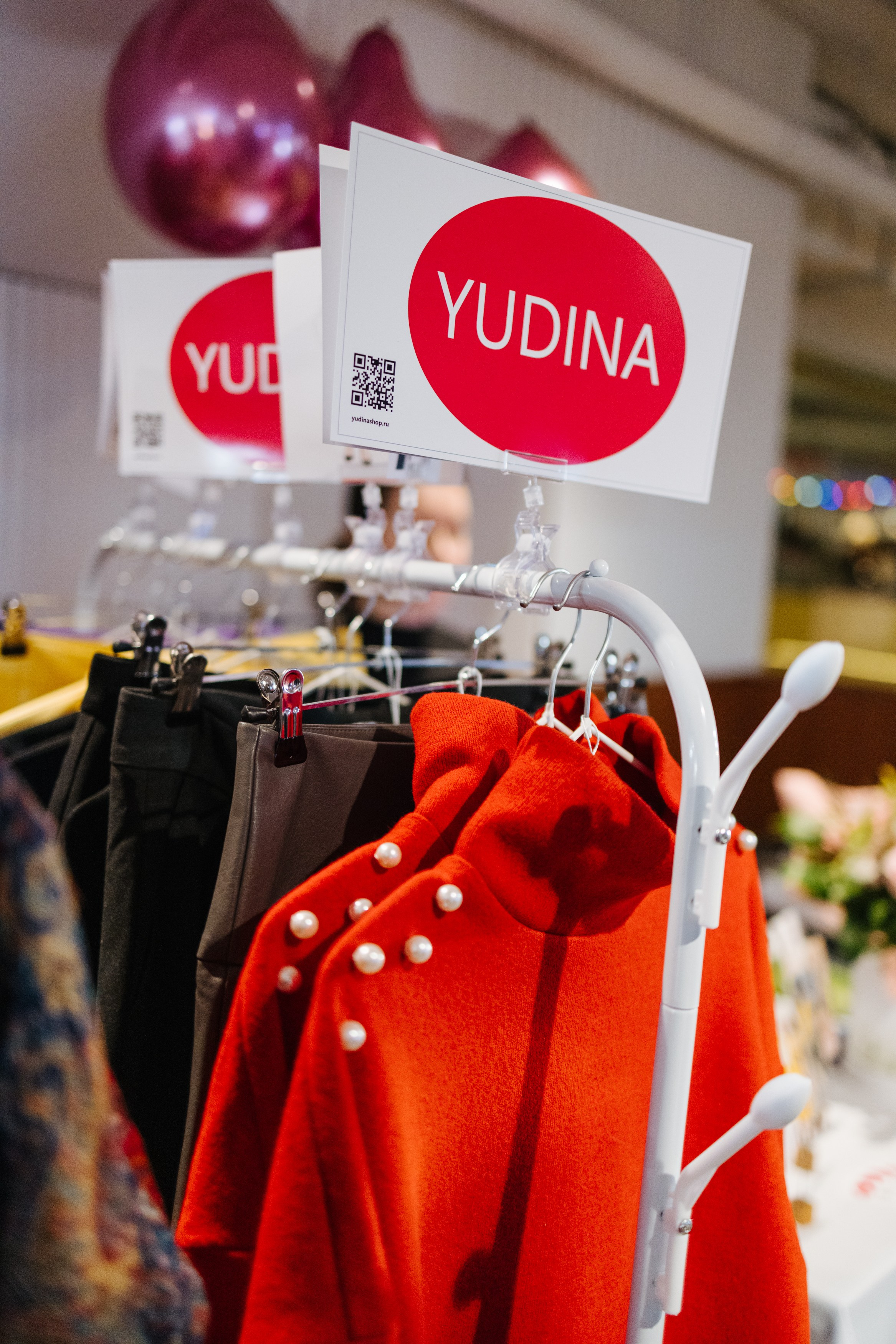 2–3 марта 2024 в пространстве «Три вокзала. Депо» / День 1 / фото Валерий Белобеев. Фотоотчеты «Ламбада-маркета»