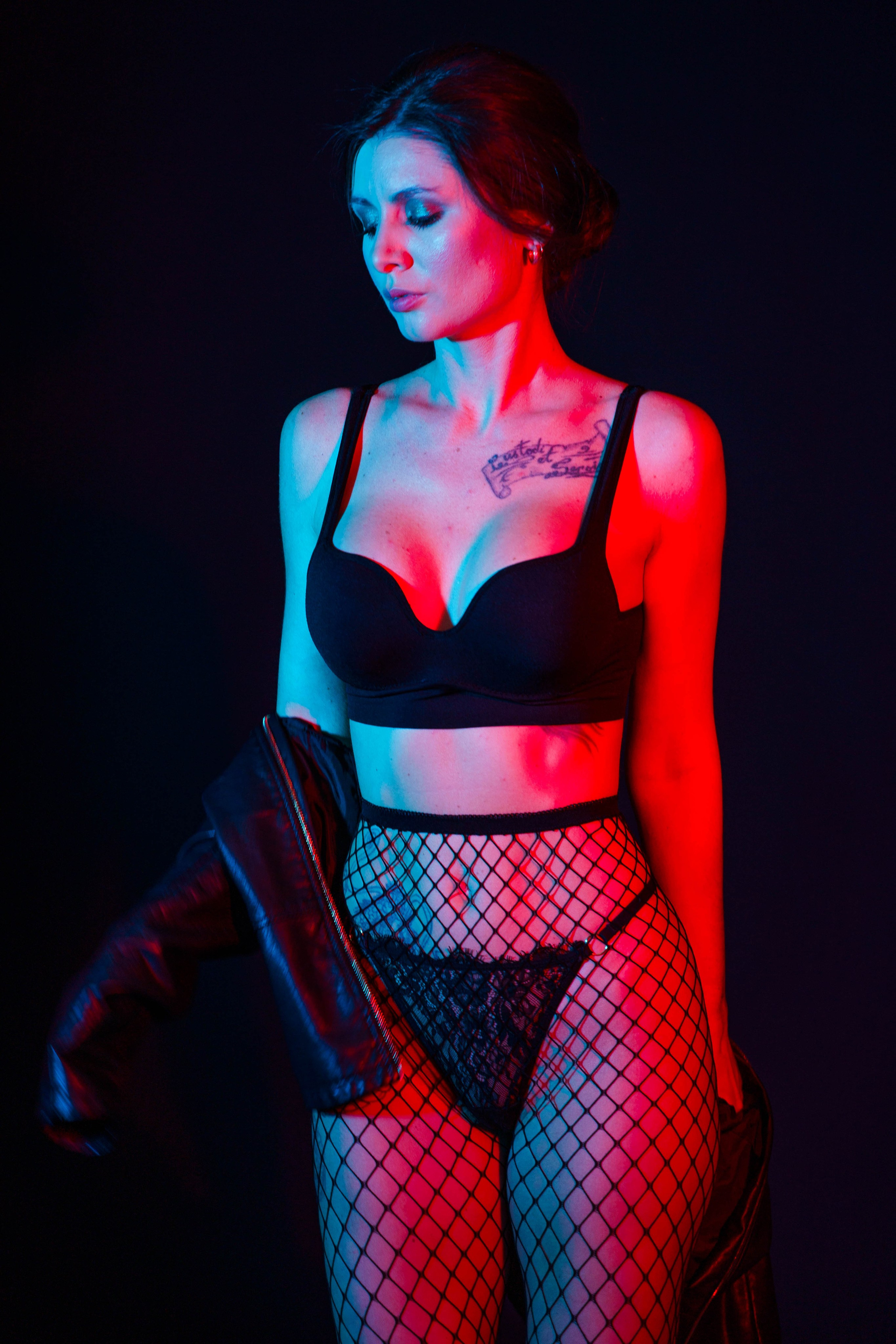 Студийный минимализм. Виктория Алпеева — фотограф по любви