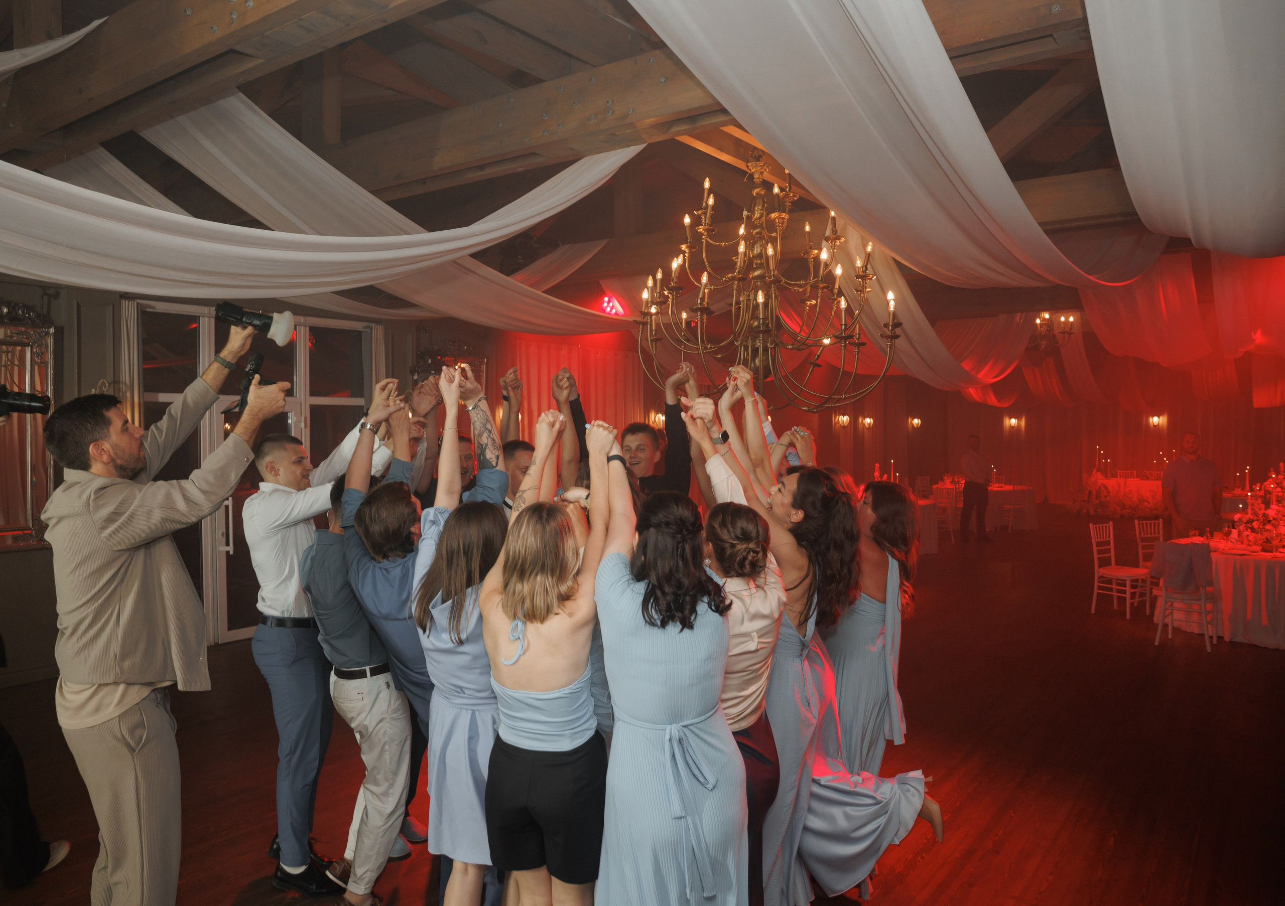 Свадебная фотосессия в отеле Сенешаль. Свадебный и репортажный фотограф (Москва, Королев и другие)