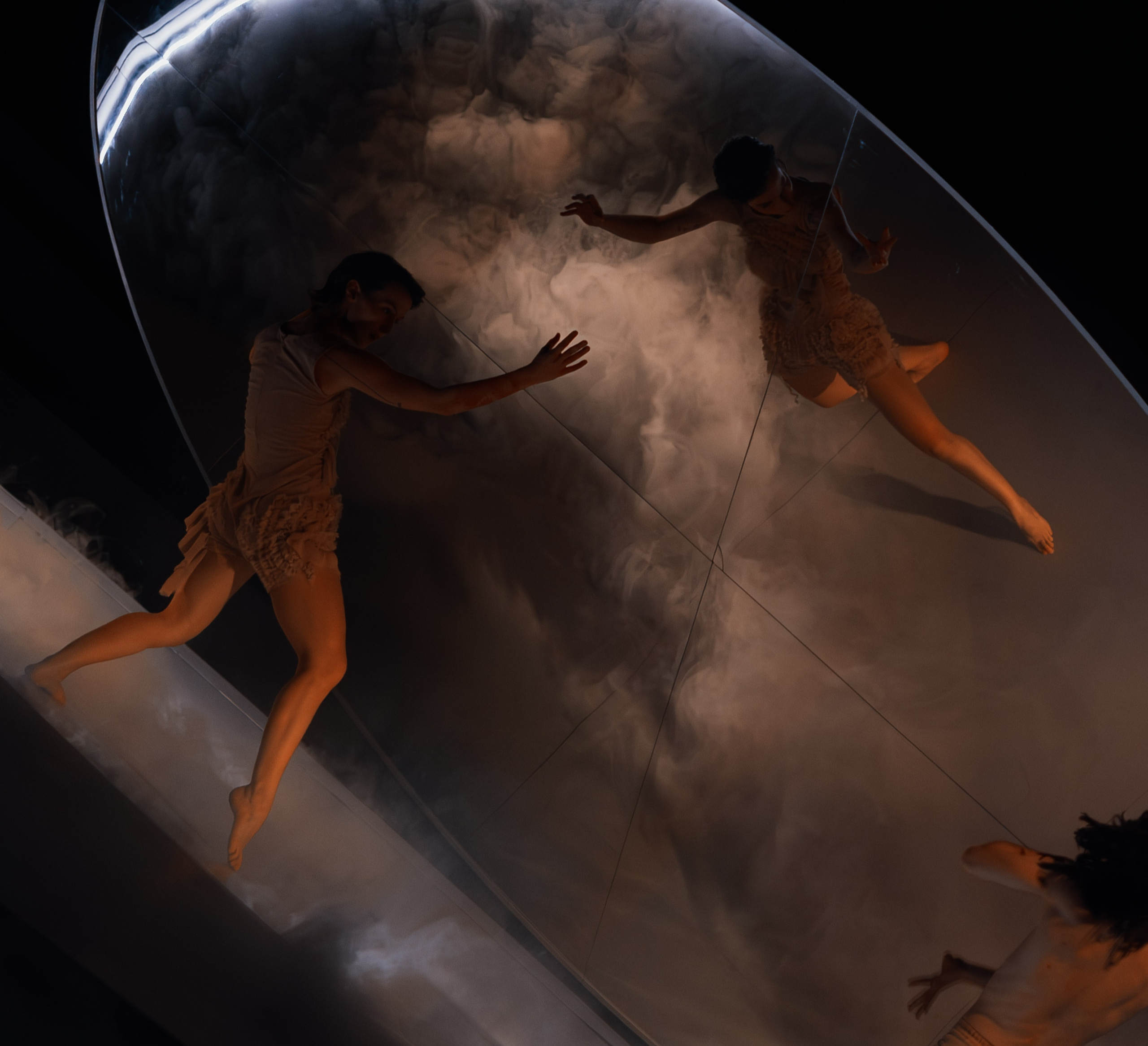 KONTAKT. Fusion Wedding Photographer