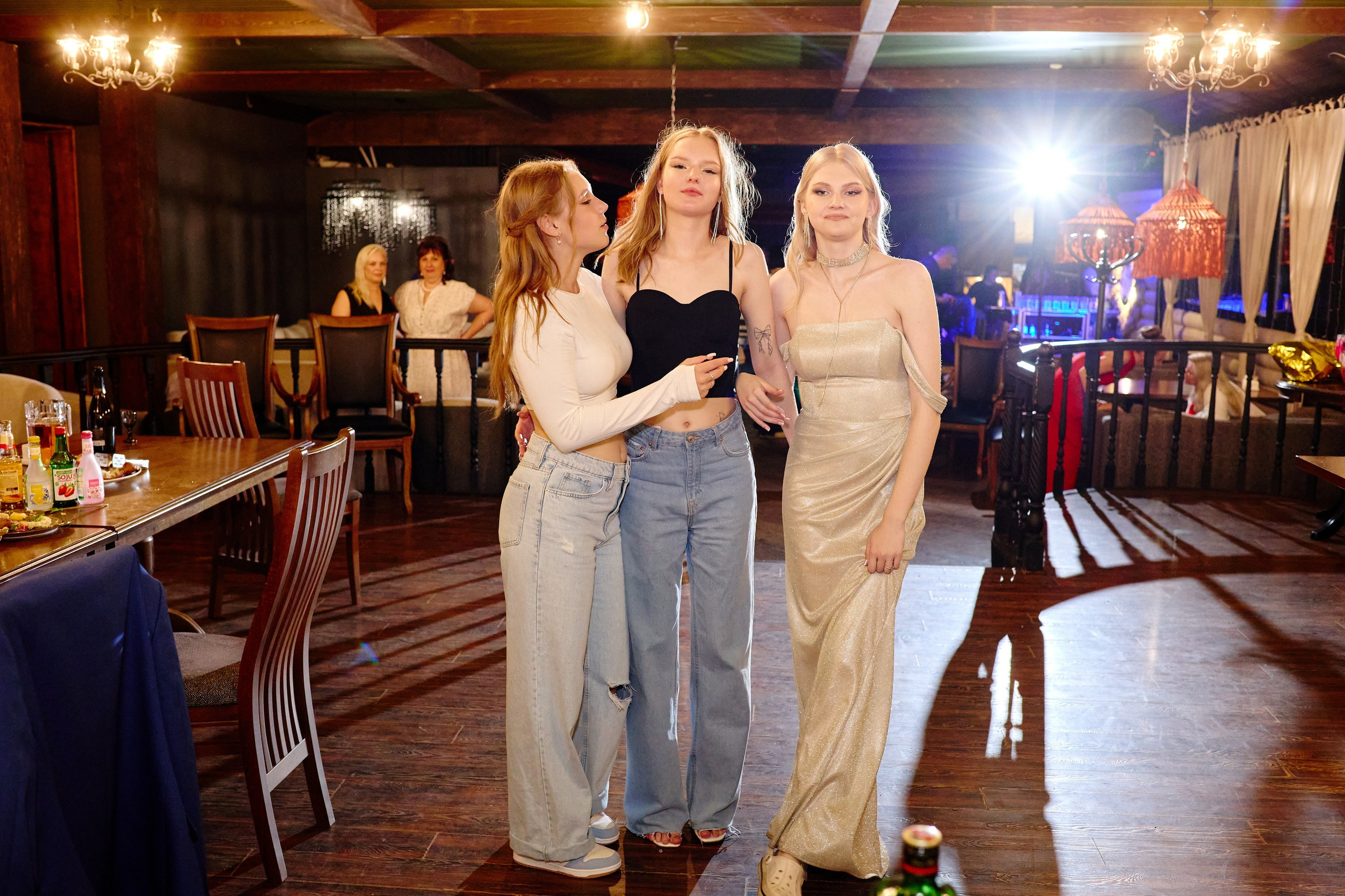 Выпускной 35 Сош. Фотограф Выпускные альбомы Таганрог Сергей Коробченко