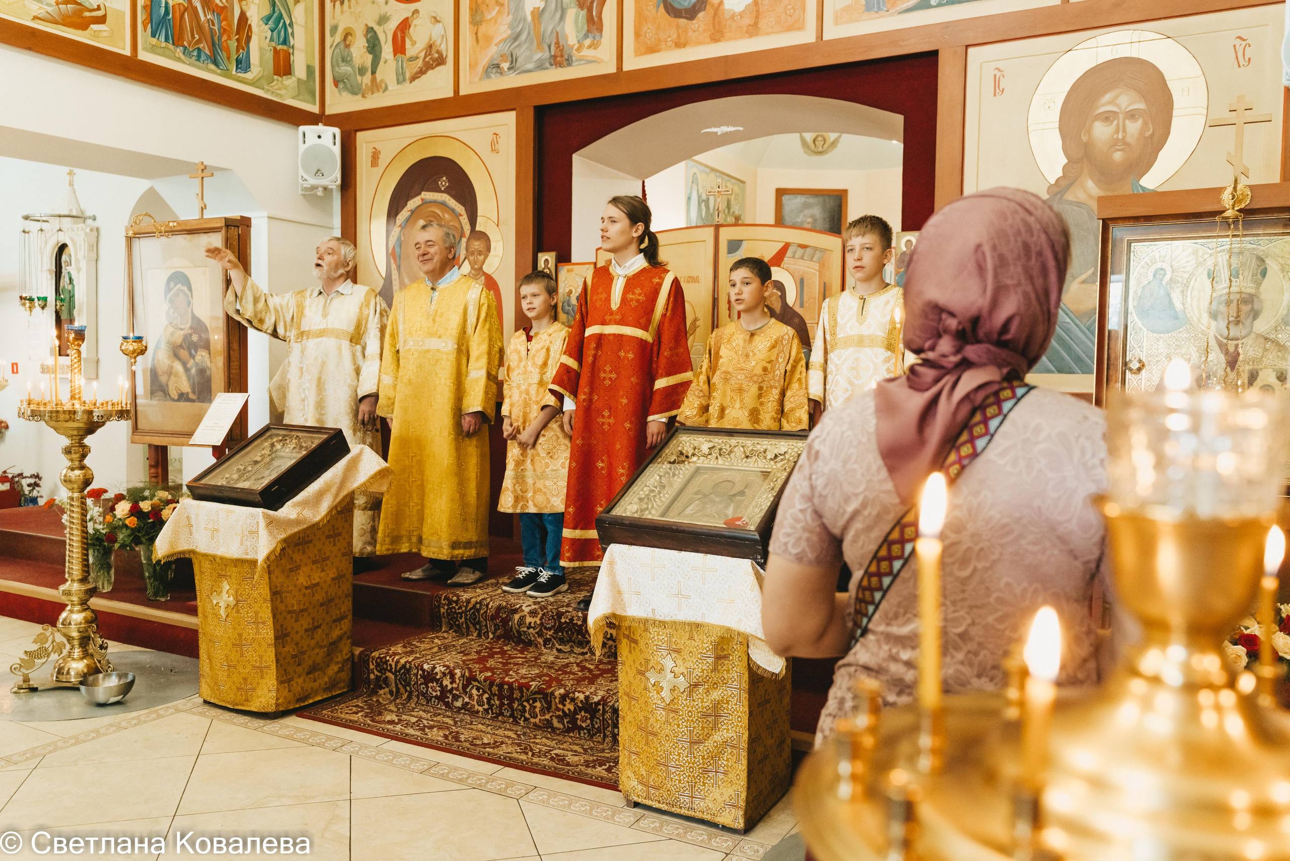 В храмах. Питерский фотограф Светлана Ковалева
