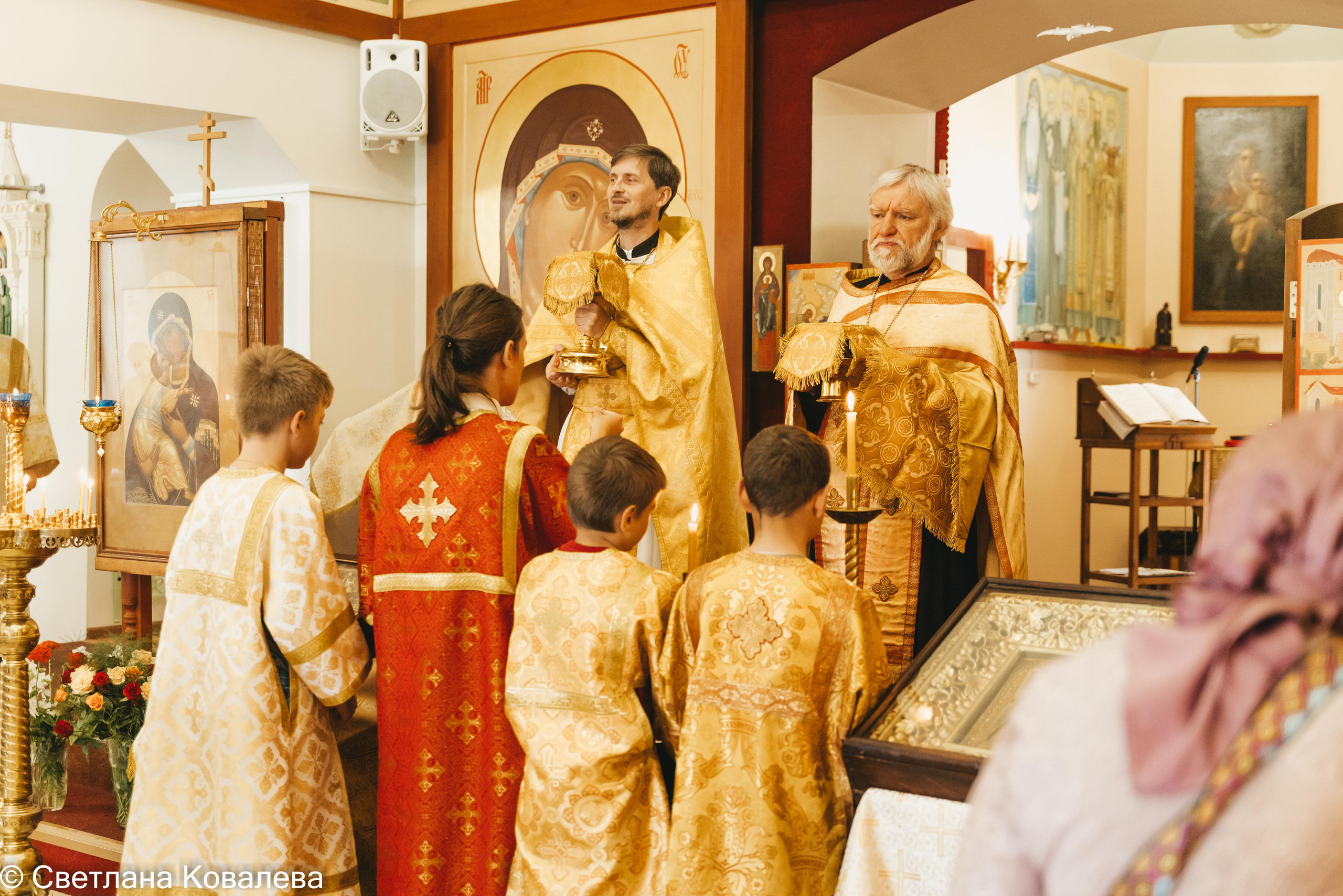 В храмах. Питерский фотограф Светлана Ковалева