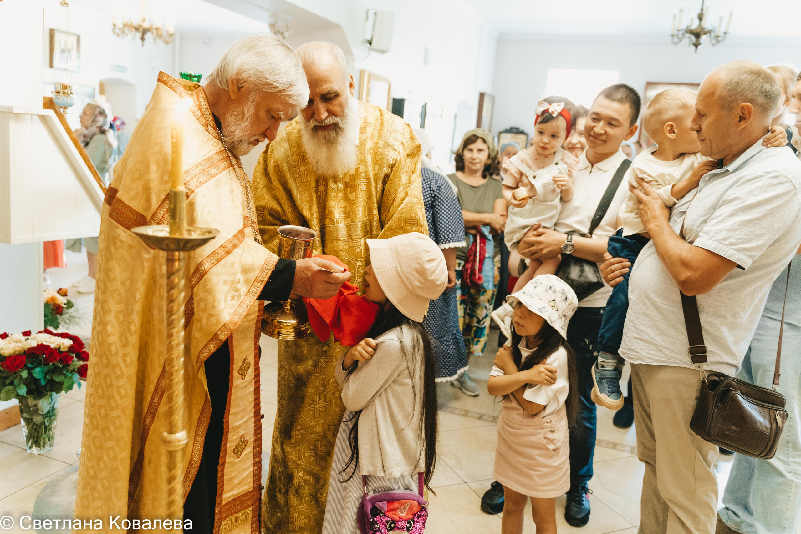 В храмах. Питерский фотограф Светлана Ковалева