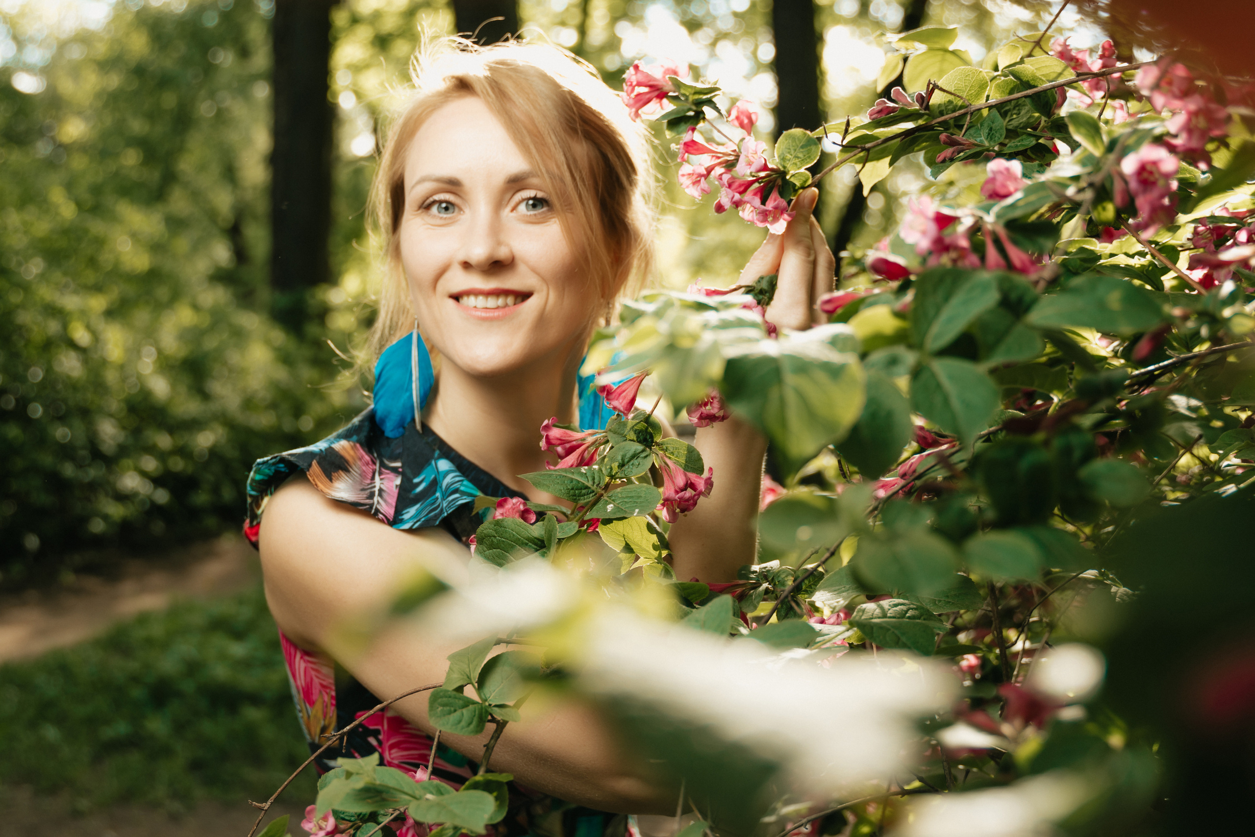 Недорогая фотосессия в парке города Санкт-Петербург.