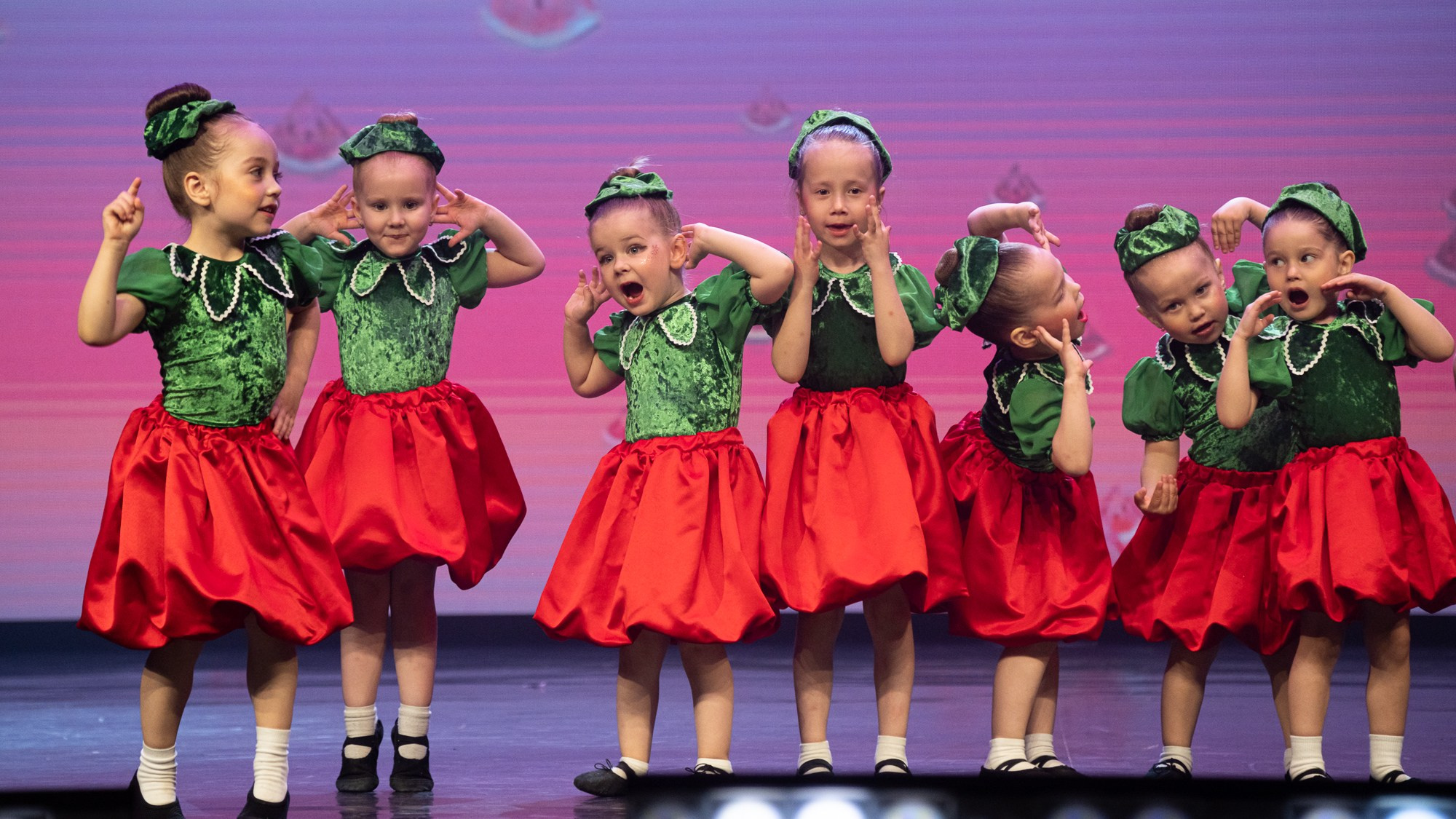 Отчетный концерт студии танца ARTIDANCE. Репортажный фотограф в Казани Павел Серпокрылов