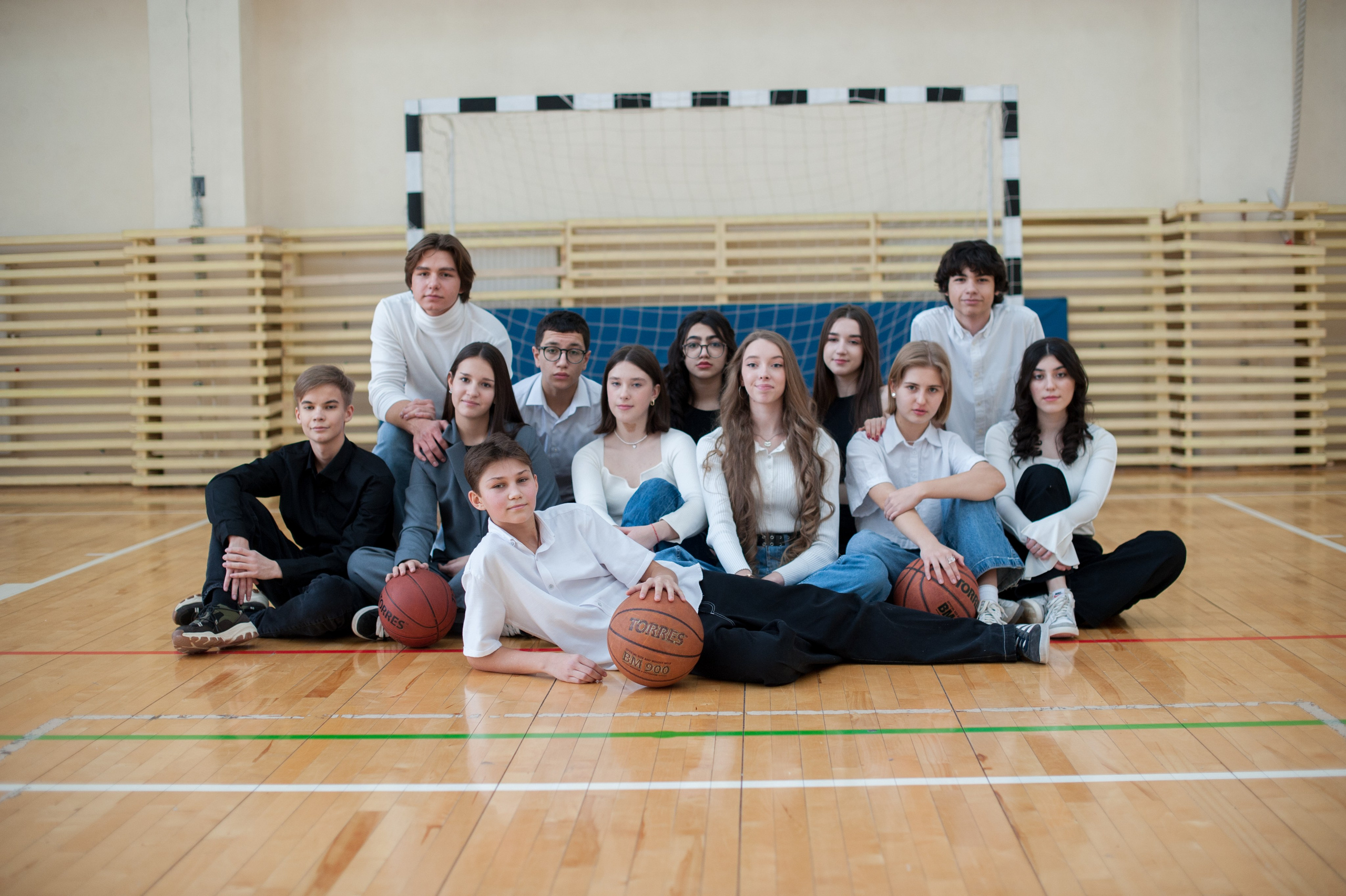 9,11 класс спортзал. Выпускной альбом Чехов, Подольск, Москва