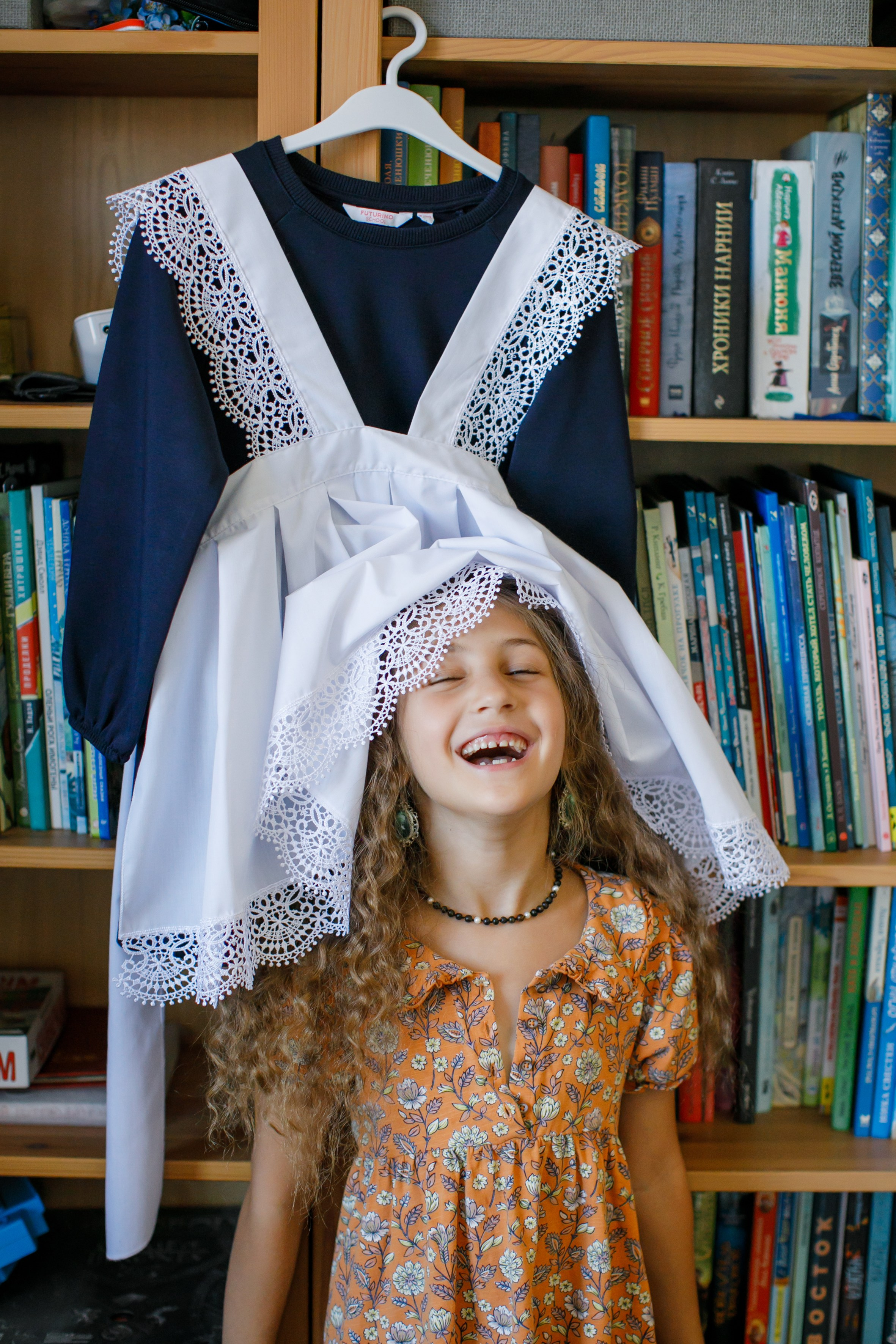 Первоклашка. Как Нюсю в школу провожали. Школьные альбомы, Семейные съемки, Портреты, Фотограф Елена Кузнецова