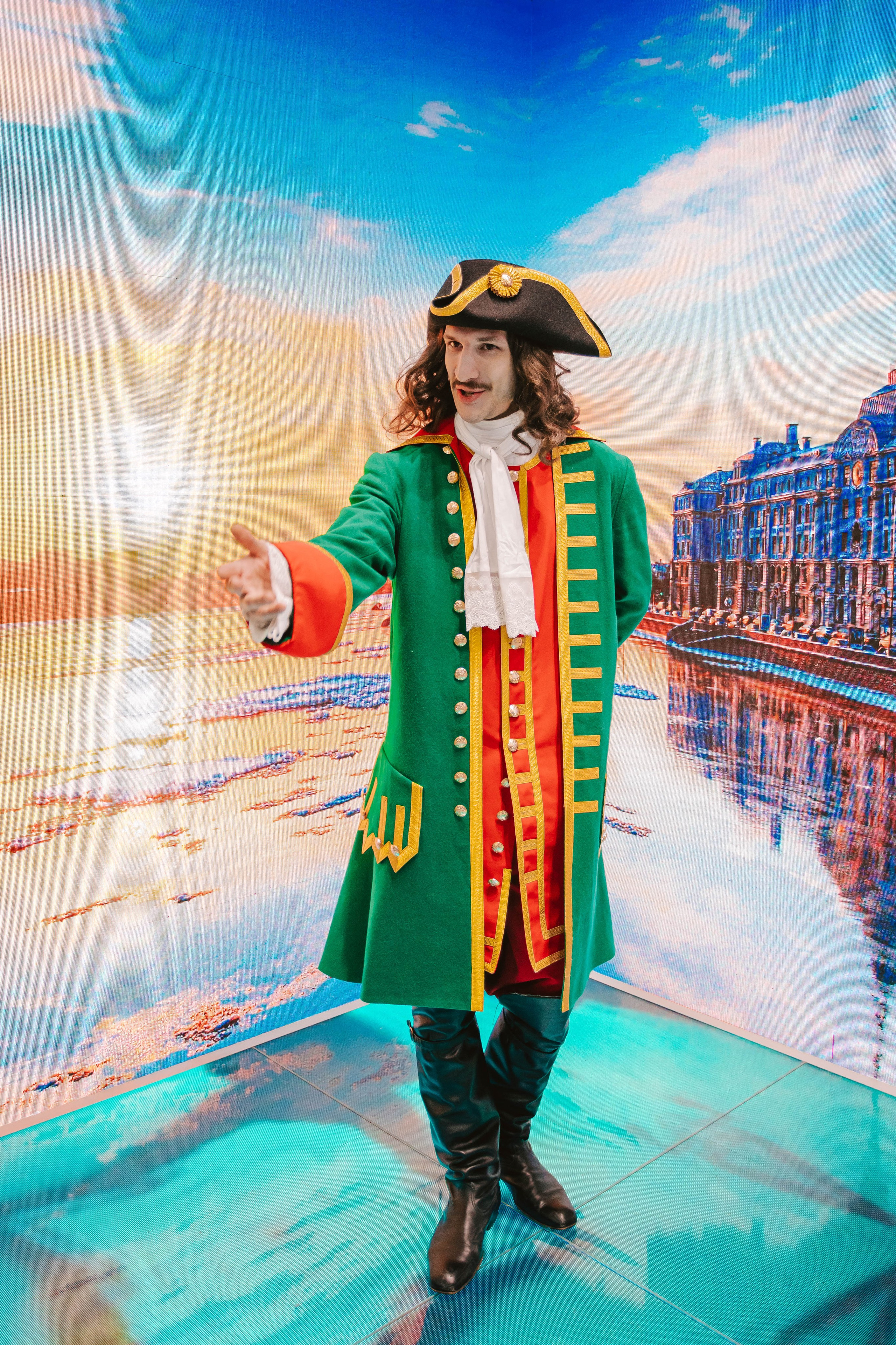 ПИТЕР БЫВАЕТ СОЛНЕЧНЫМ