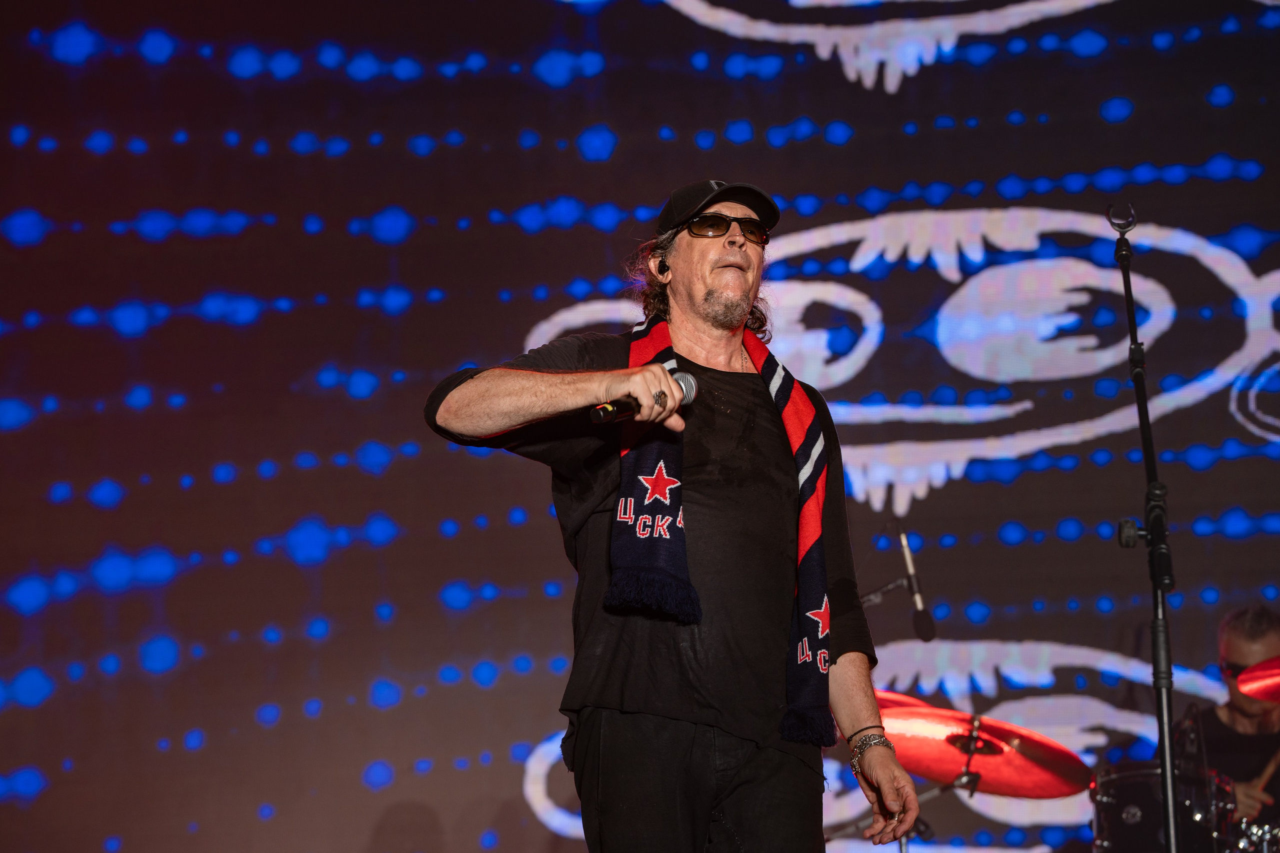 Группа Серьга и Сергей Галанин на ЦСКА ФЕСТ 2024. Сайт Алматинского НЮ АРТ, будуар и фэшн фотографа Дениса Карпенко