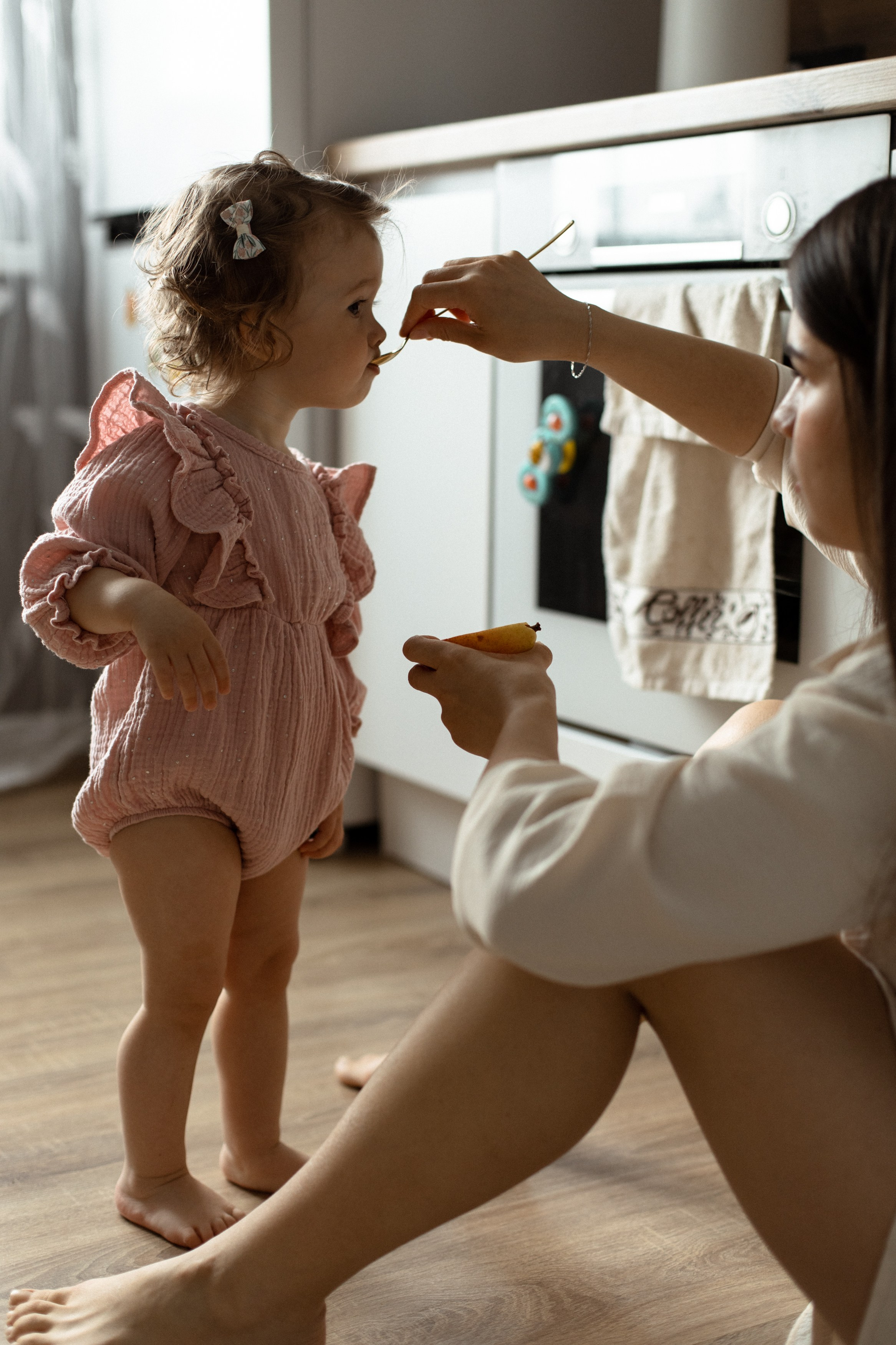 Домашняя фотосессия мама и дочка. Семейный фотограф Челябинск
