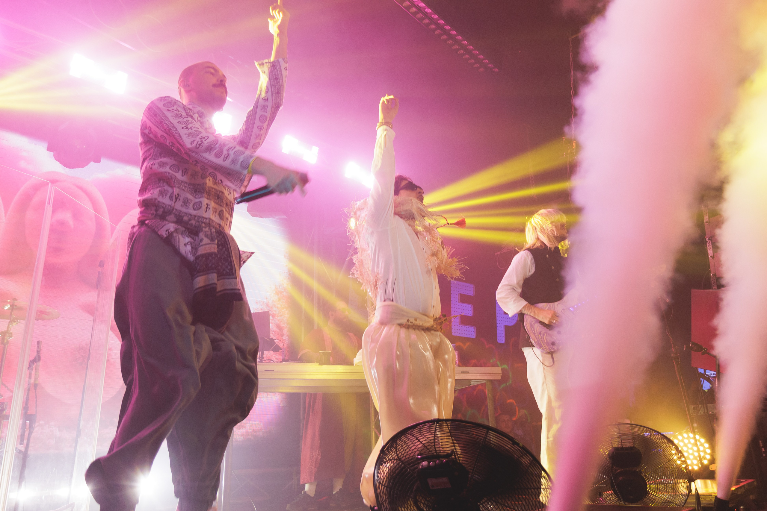 SQWOZ BAB. Ярославль. 2026. Фотограф Ярославль | Репортаж | Александр Мелюшин