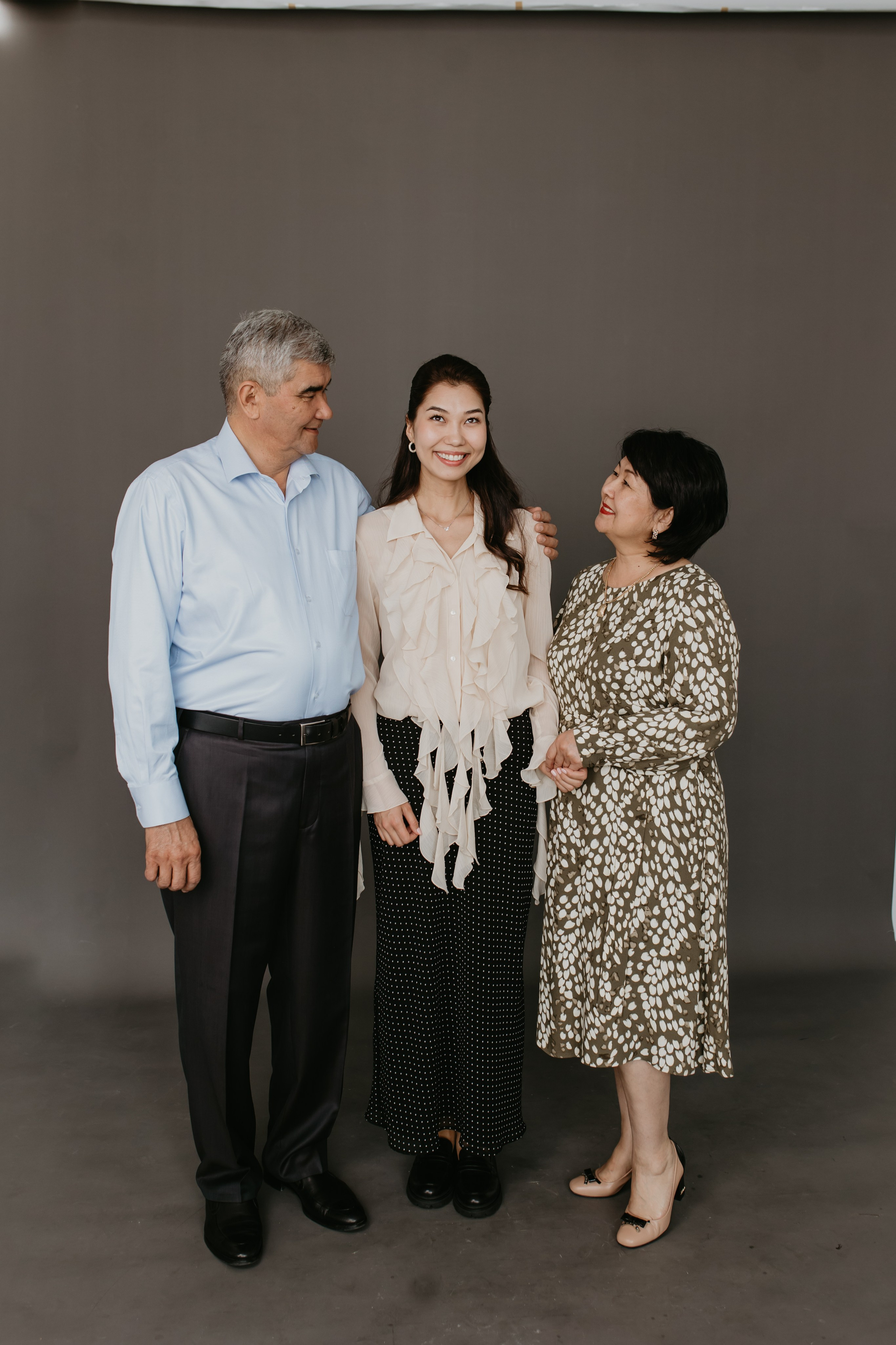 Семейные истории. Свадебный и семейный фотограф в Алматы Laura Dosmann