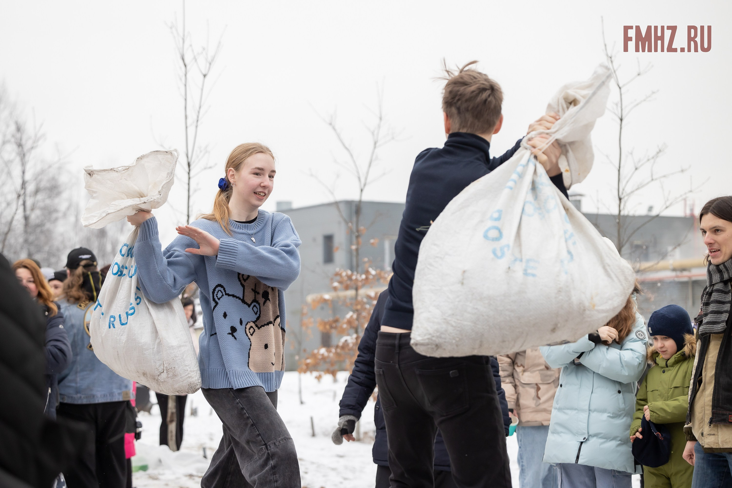 Масленица на аллее памяти «Вечный сезон» 02.03.2025. Фотограф Владимир Охрименко