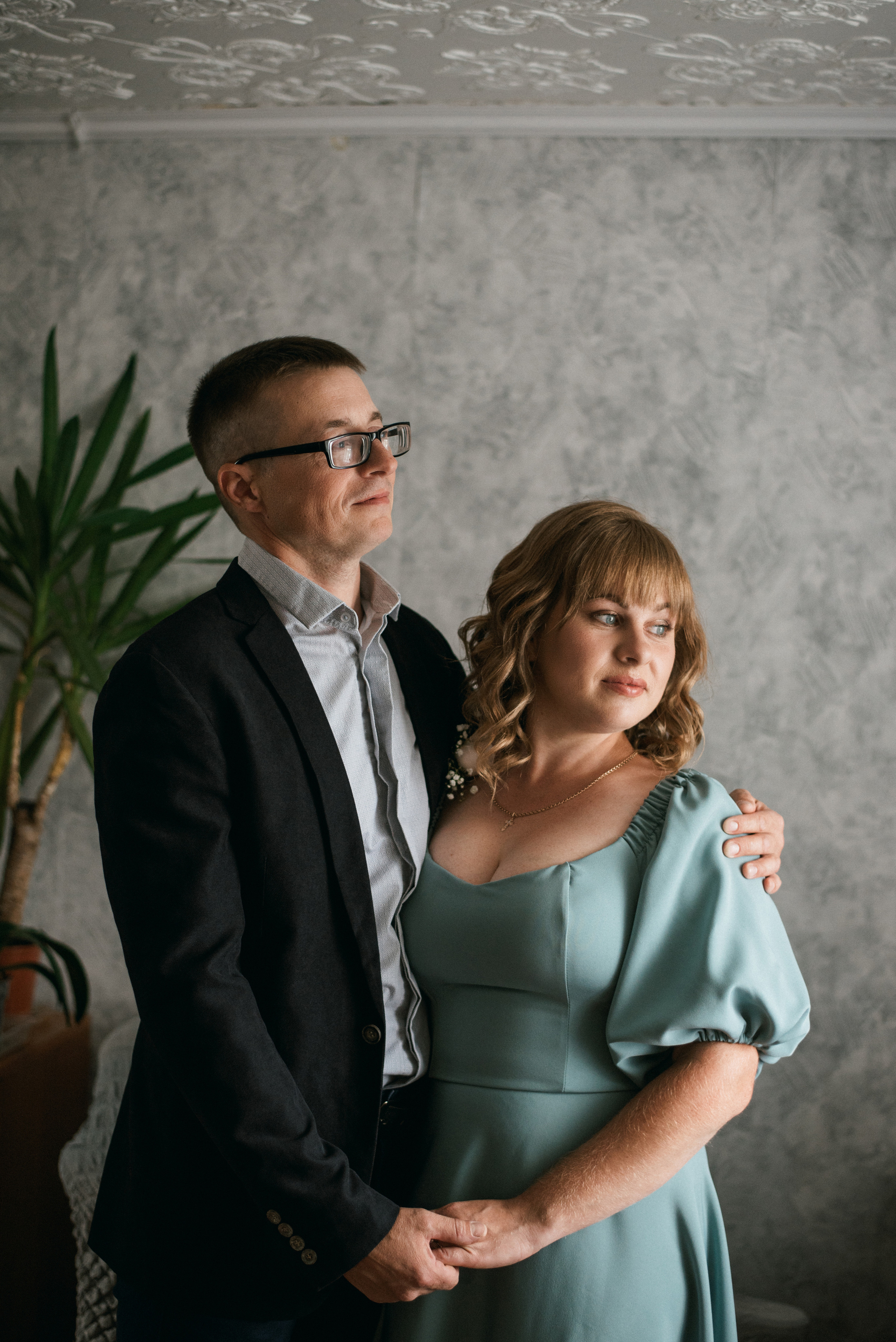 Свадебная прогулка в Рамони. Свадебный фотограф — фотограф на свадьбу в Воронеже — Свадебное фото