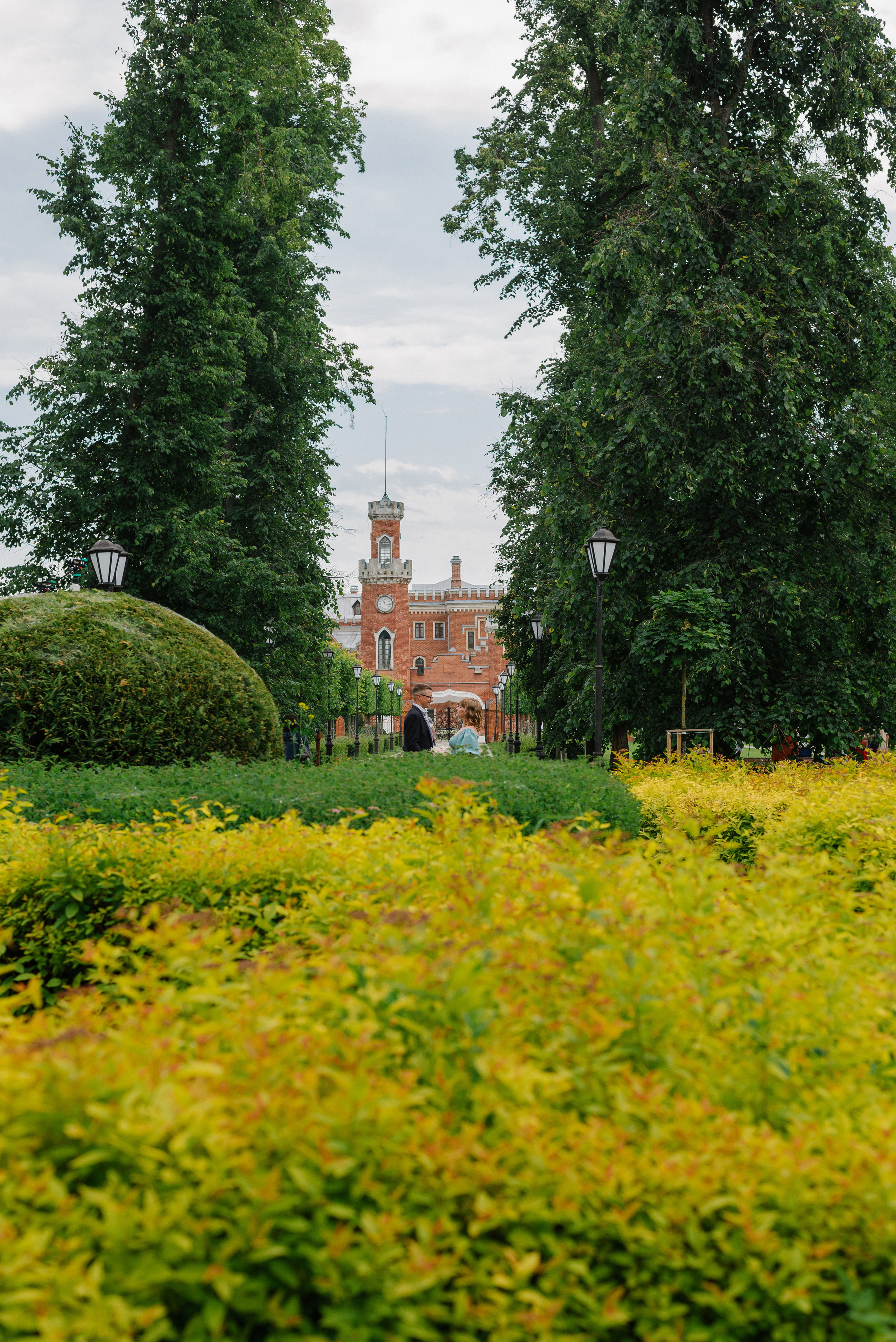 Свадебная прогулка в Рамони. Свадебный фотограф — фотограф на свадьбу в Воронеже — Свадебное фото