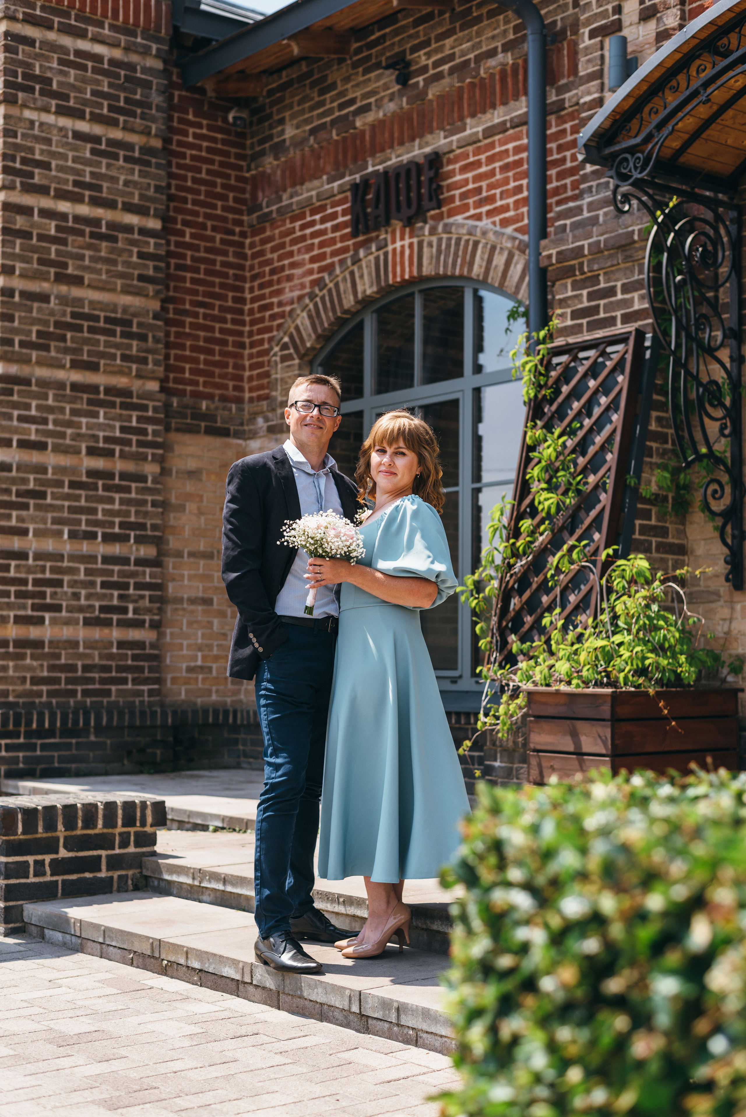 Свадебная прогулка в Рамони. Свадебный фотограф — фотограф на свадьбу в Воронеже — Свадебное фото